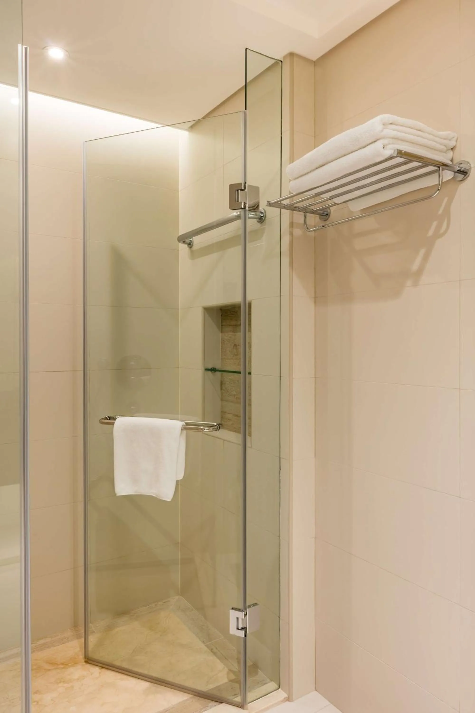 Bathroom in The Diplomat Radisson Blu Hotel Residence & Spa