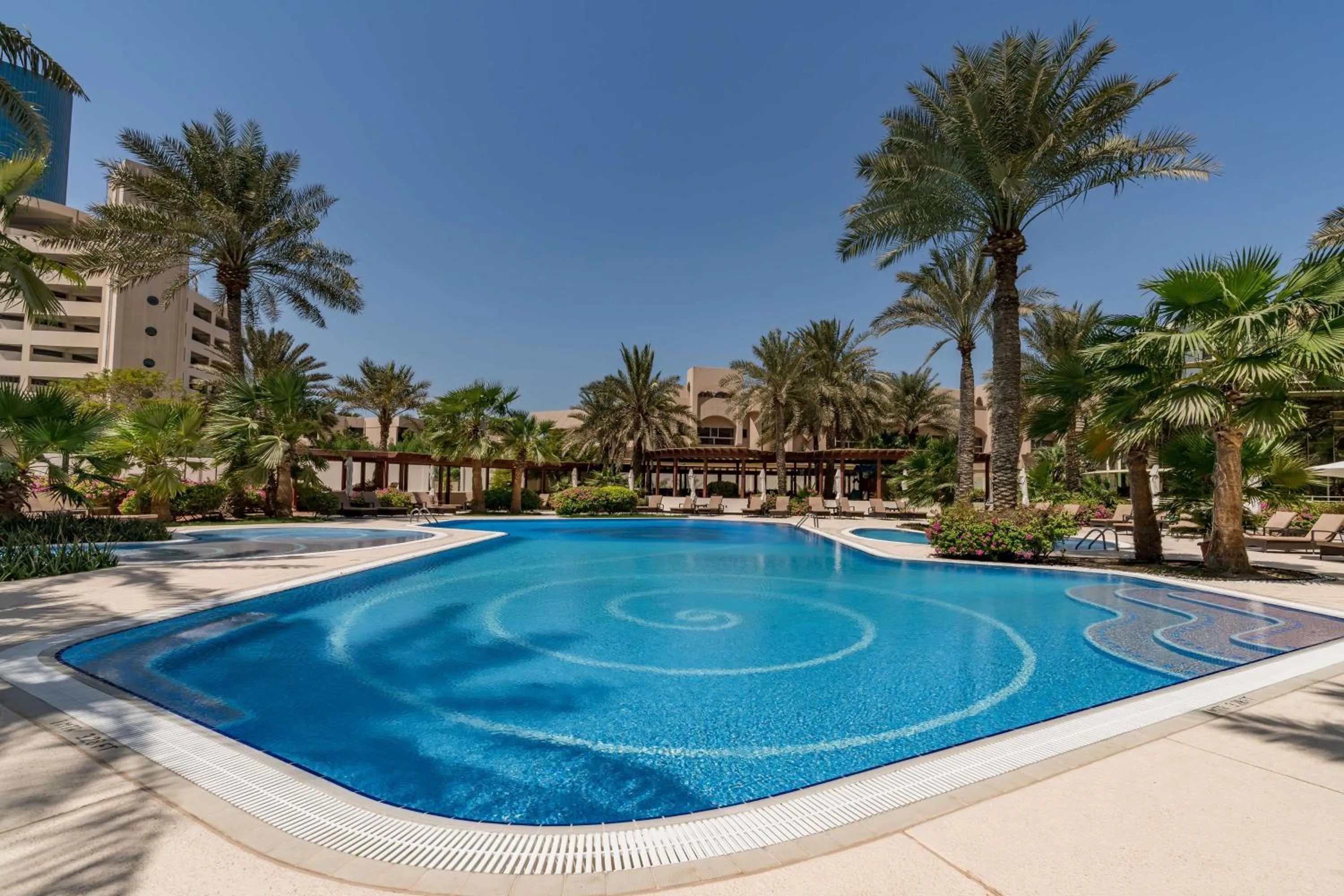 Shower in The Diplomat Radisson Blu Hotel Residence & Spa