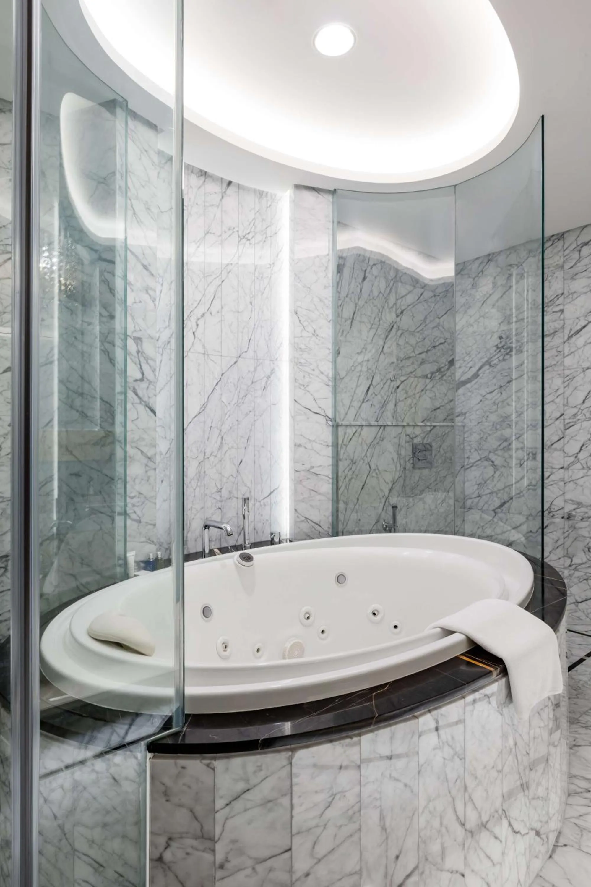 Bathroom in The Diplomat Radisson Blu Hotel Residence & Spa