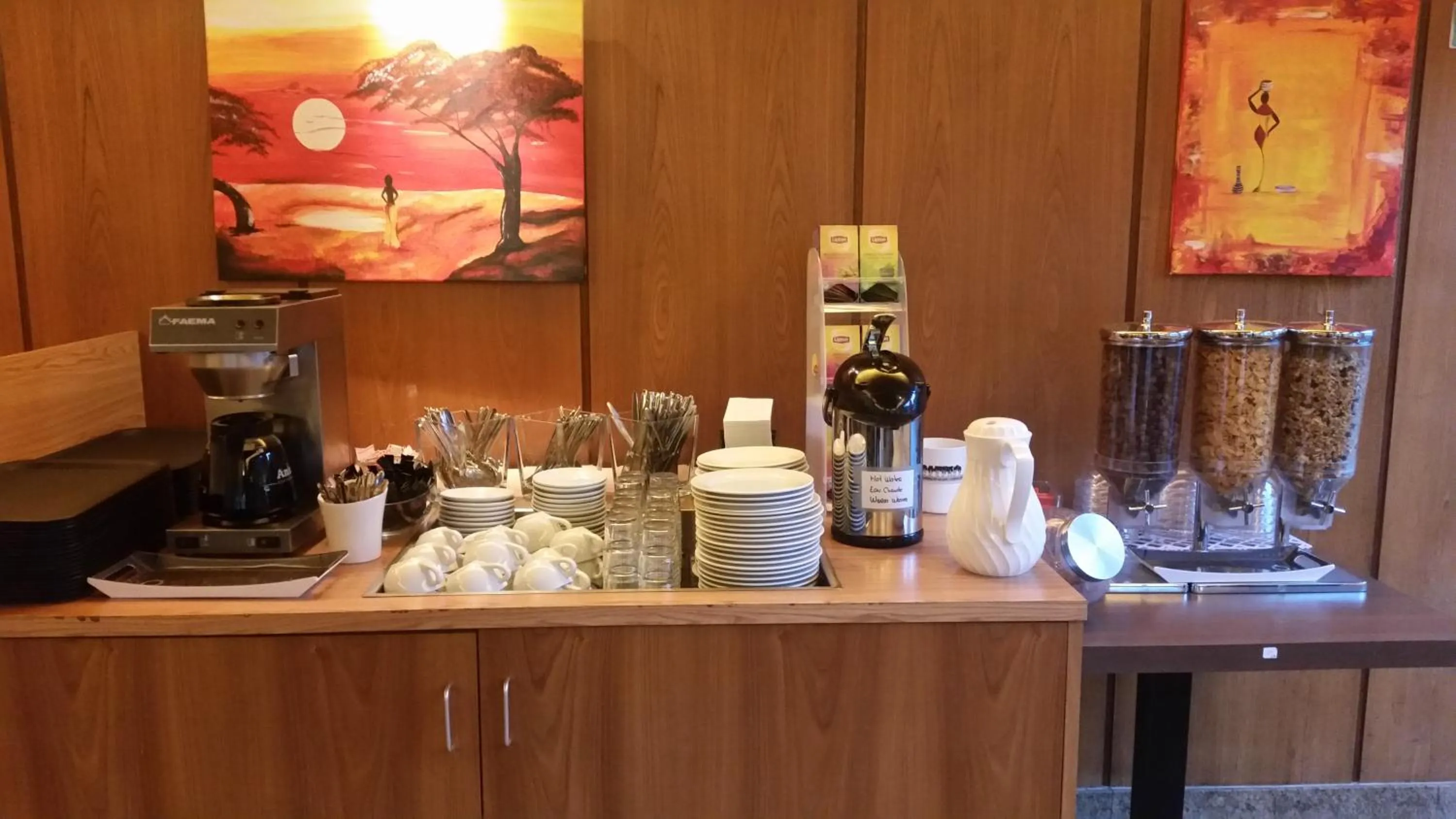 Buffet breakfast in Motel des Sports Martigny