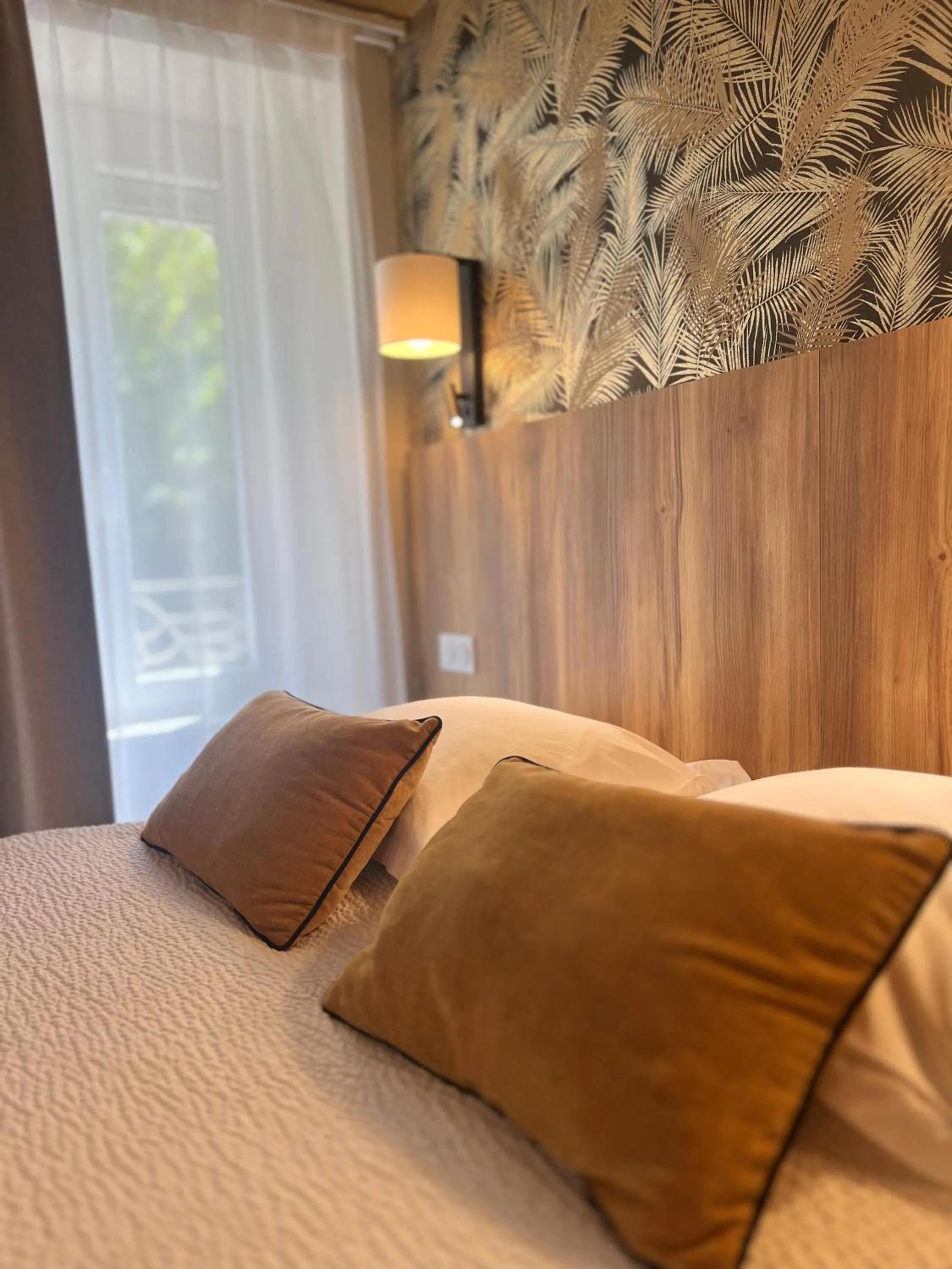 Bedroom, Bed in Logis Hôtel Restaurant Azalées