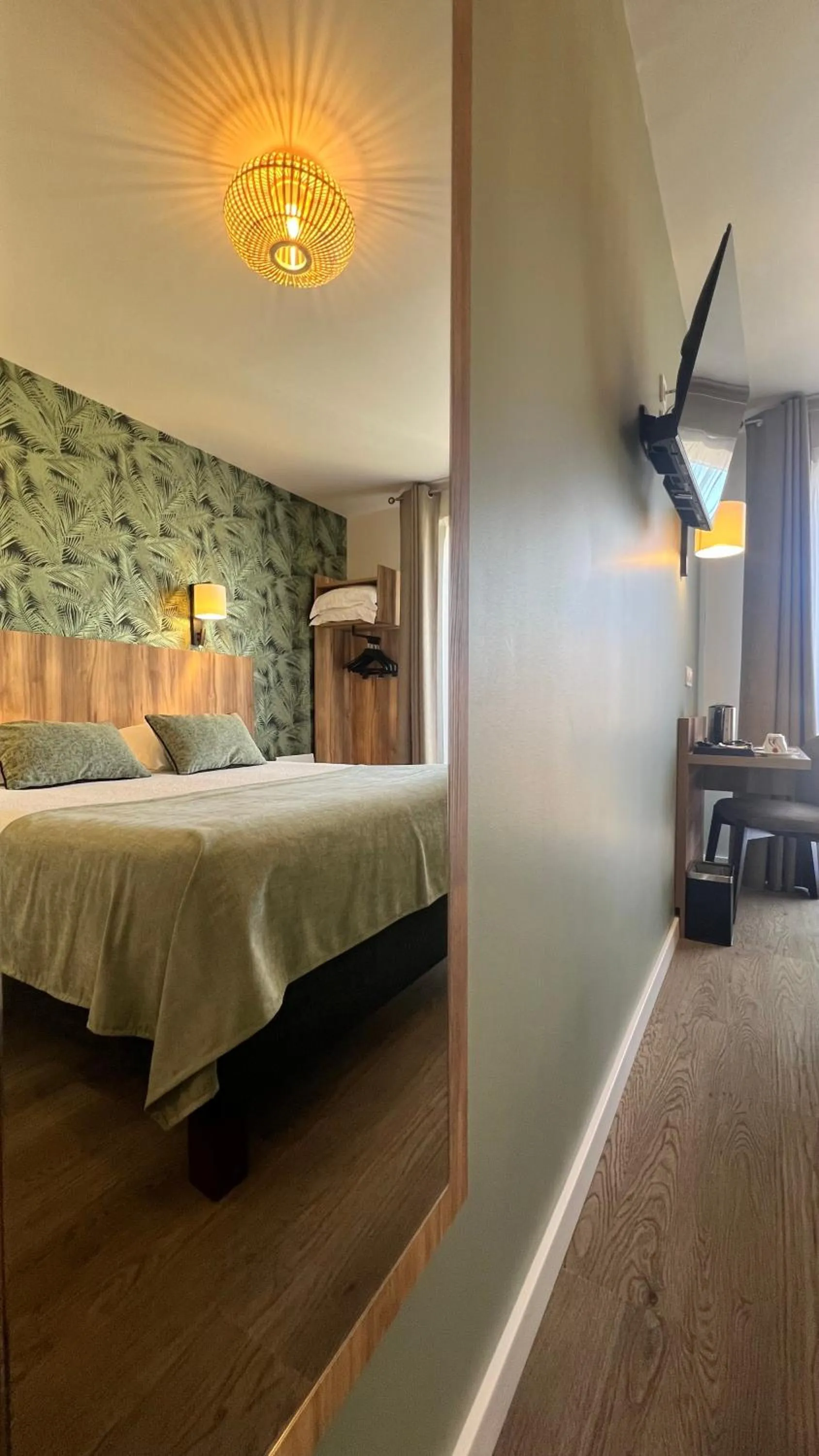 Bedroom, Bed in Logis Hôtel Restaurant Azalées