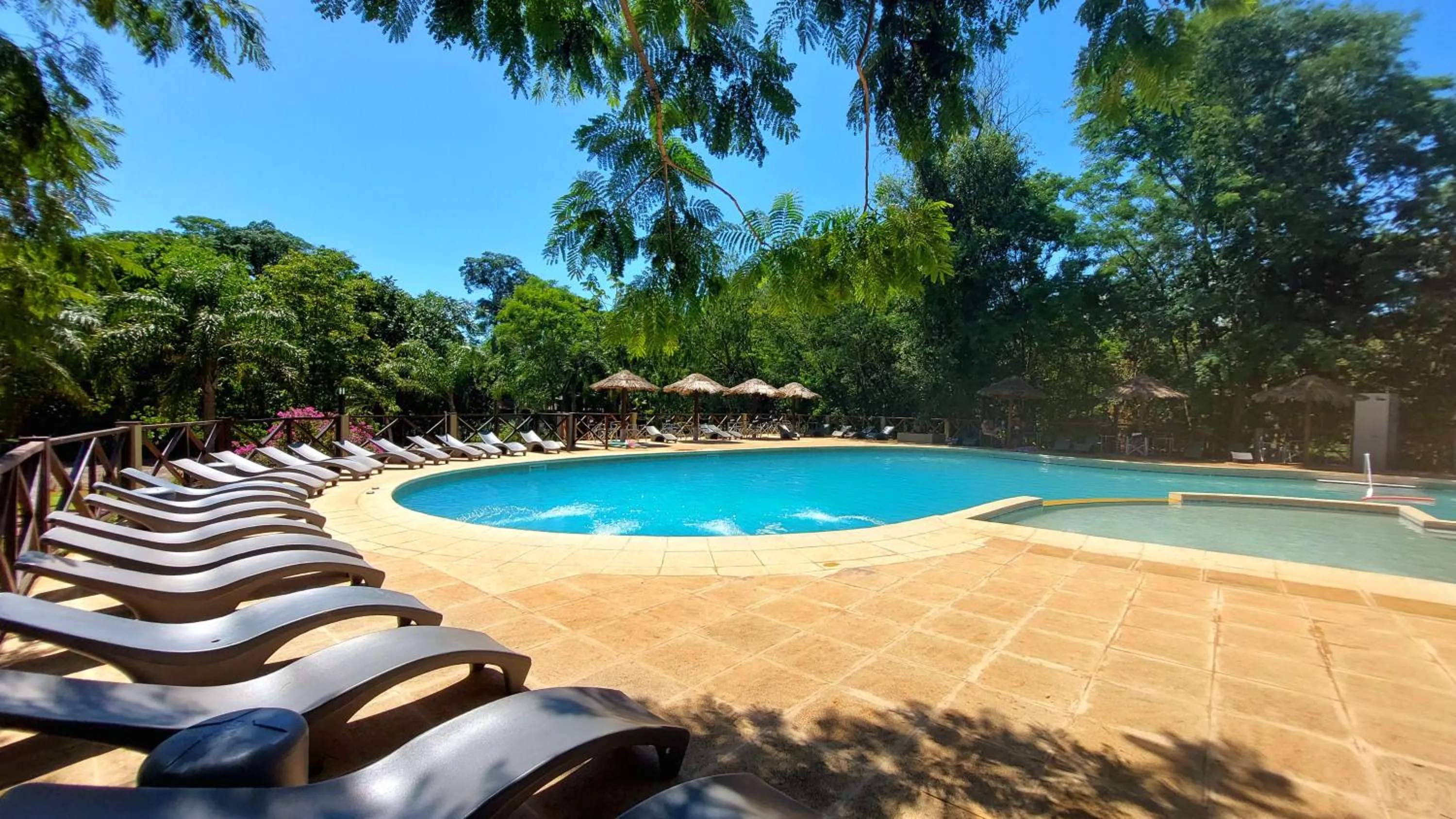 Day in Village Cataratas