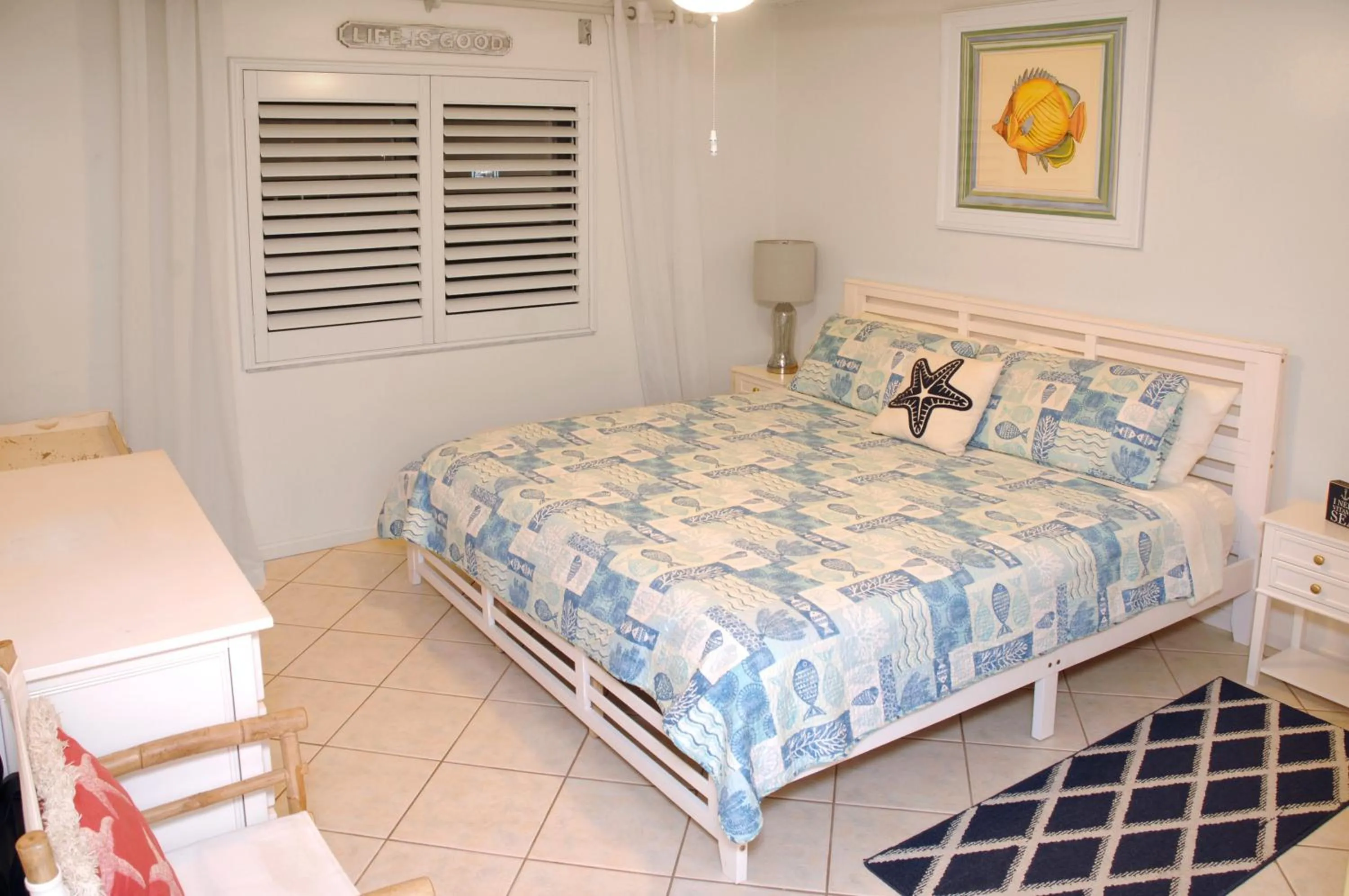 Ocean Life Beach Condo - Only Steps to the Beach