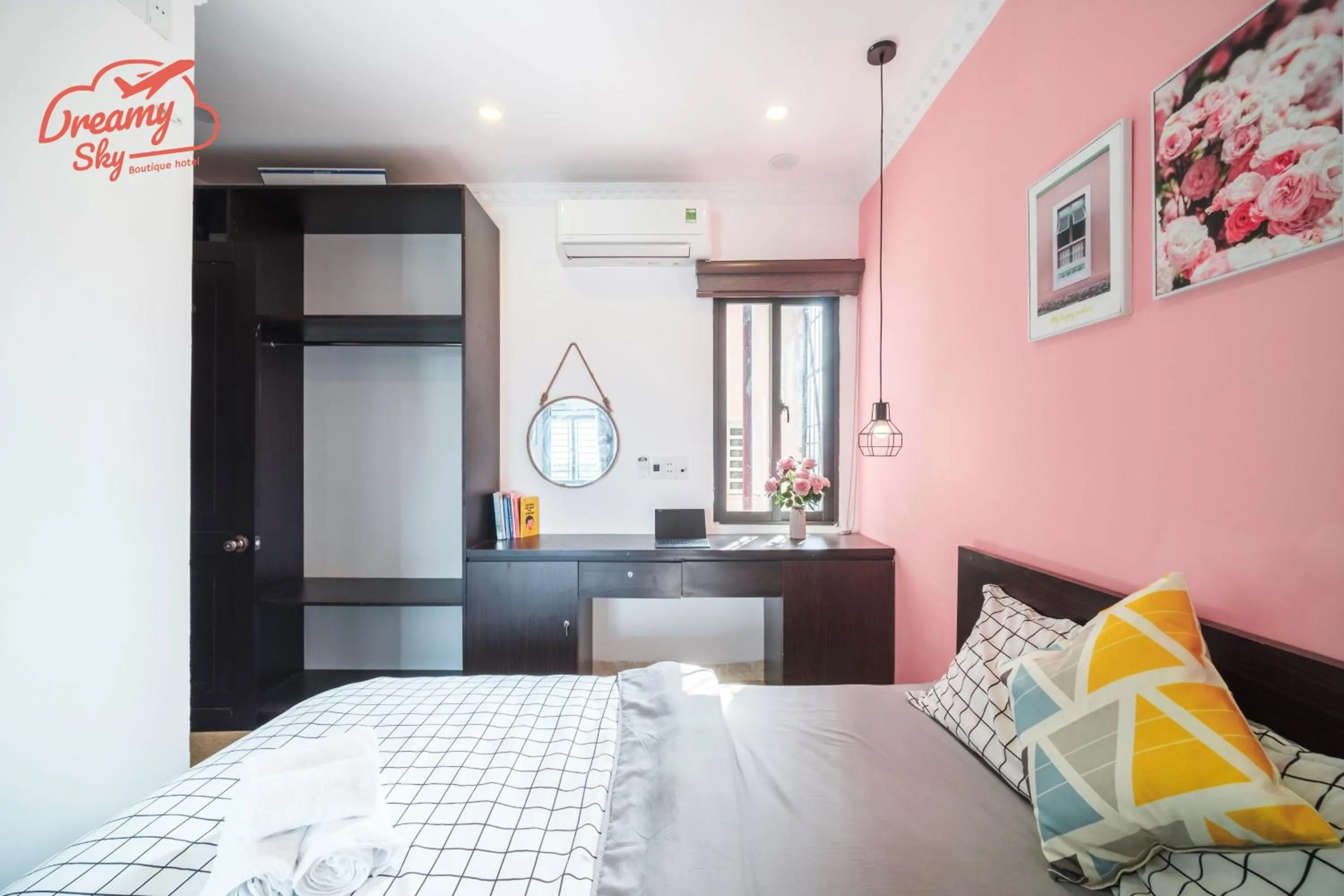 Bed in Dreamy Sky - Airport View Boutique Hotel