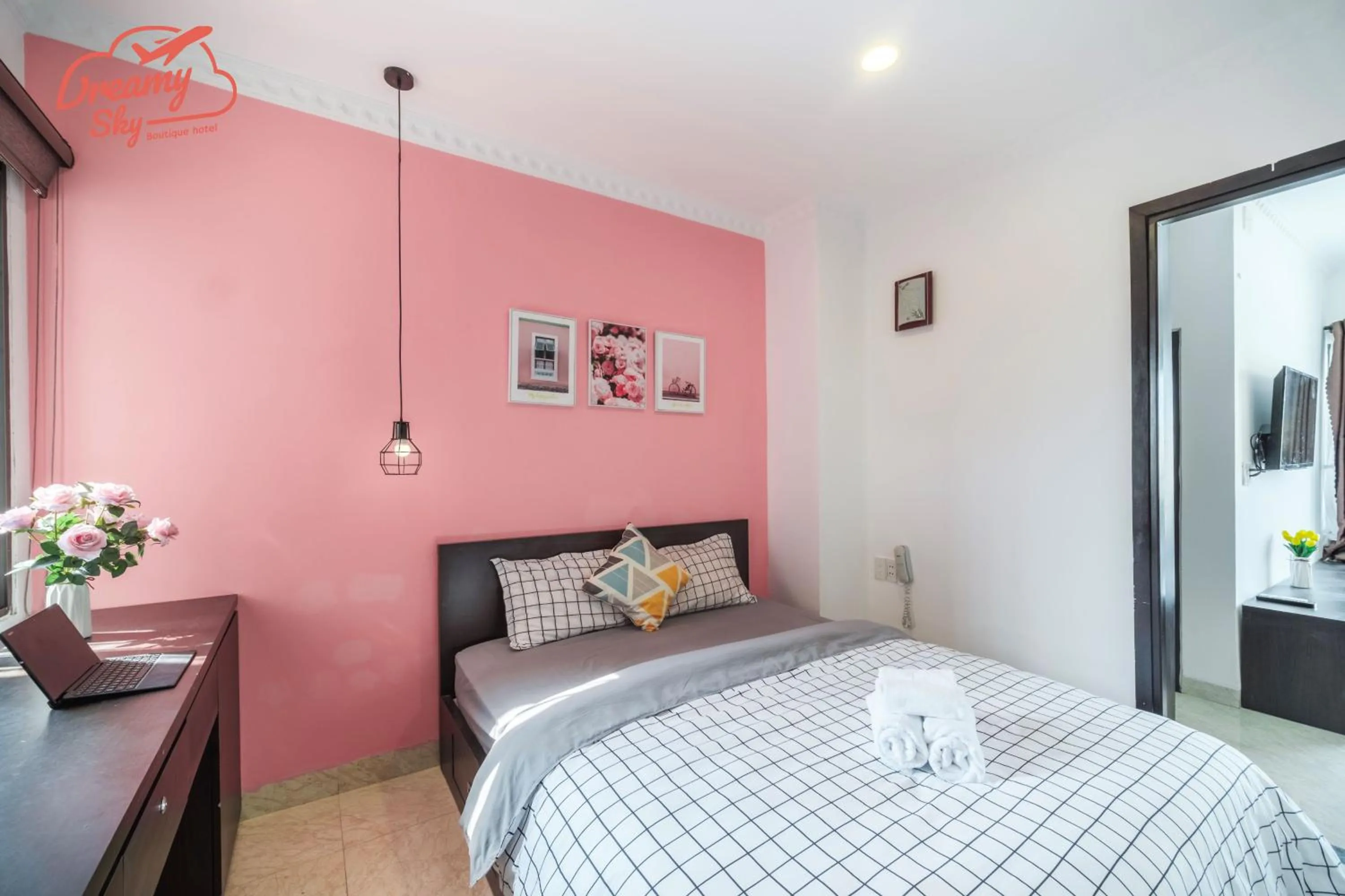 Bed in Dreamy Sky - Airport View Boutique Hotel