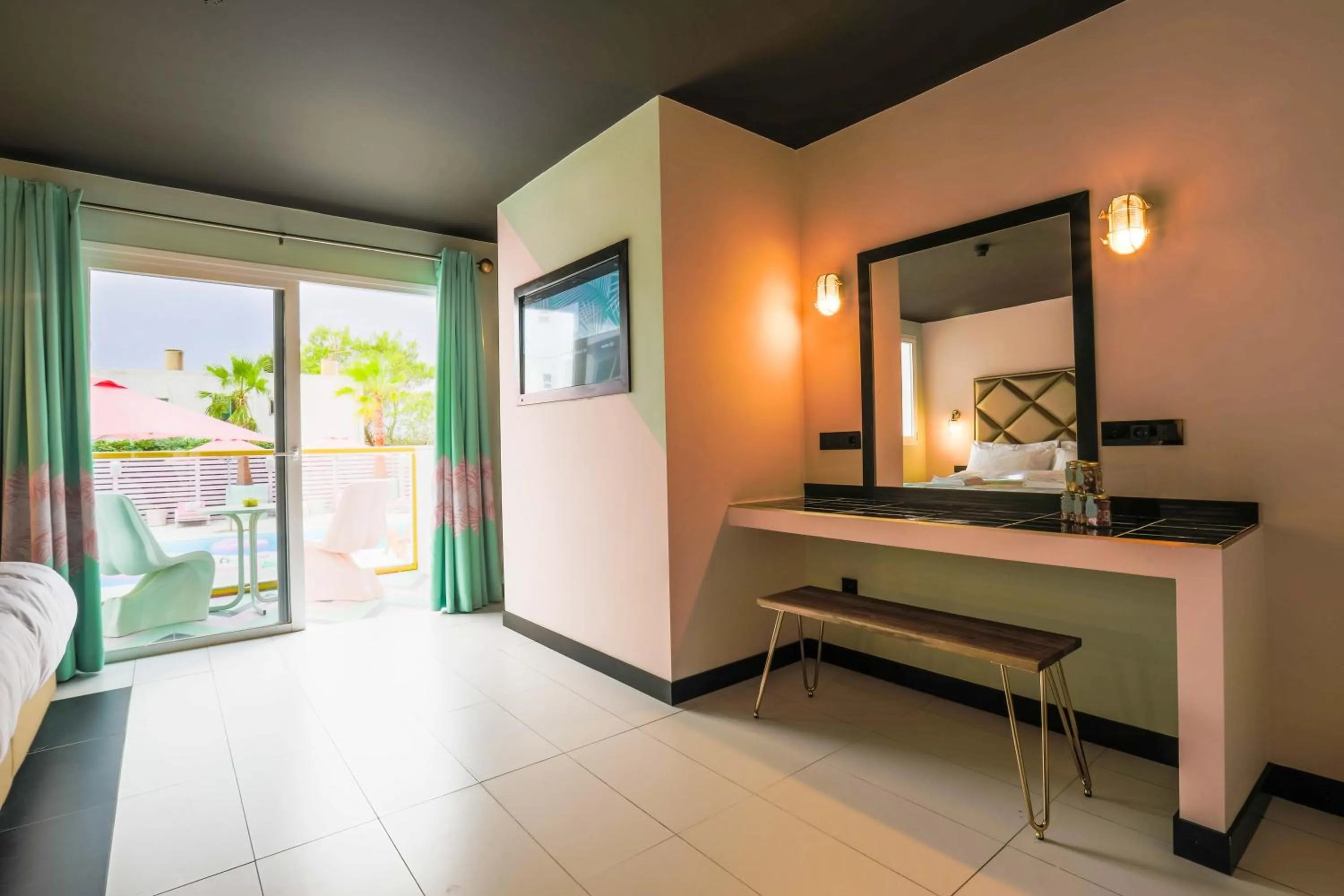 Bedroom in Wi-Ki-Woo Boutique Hotel