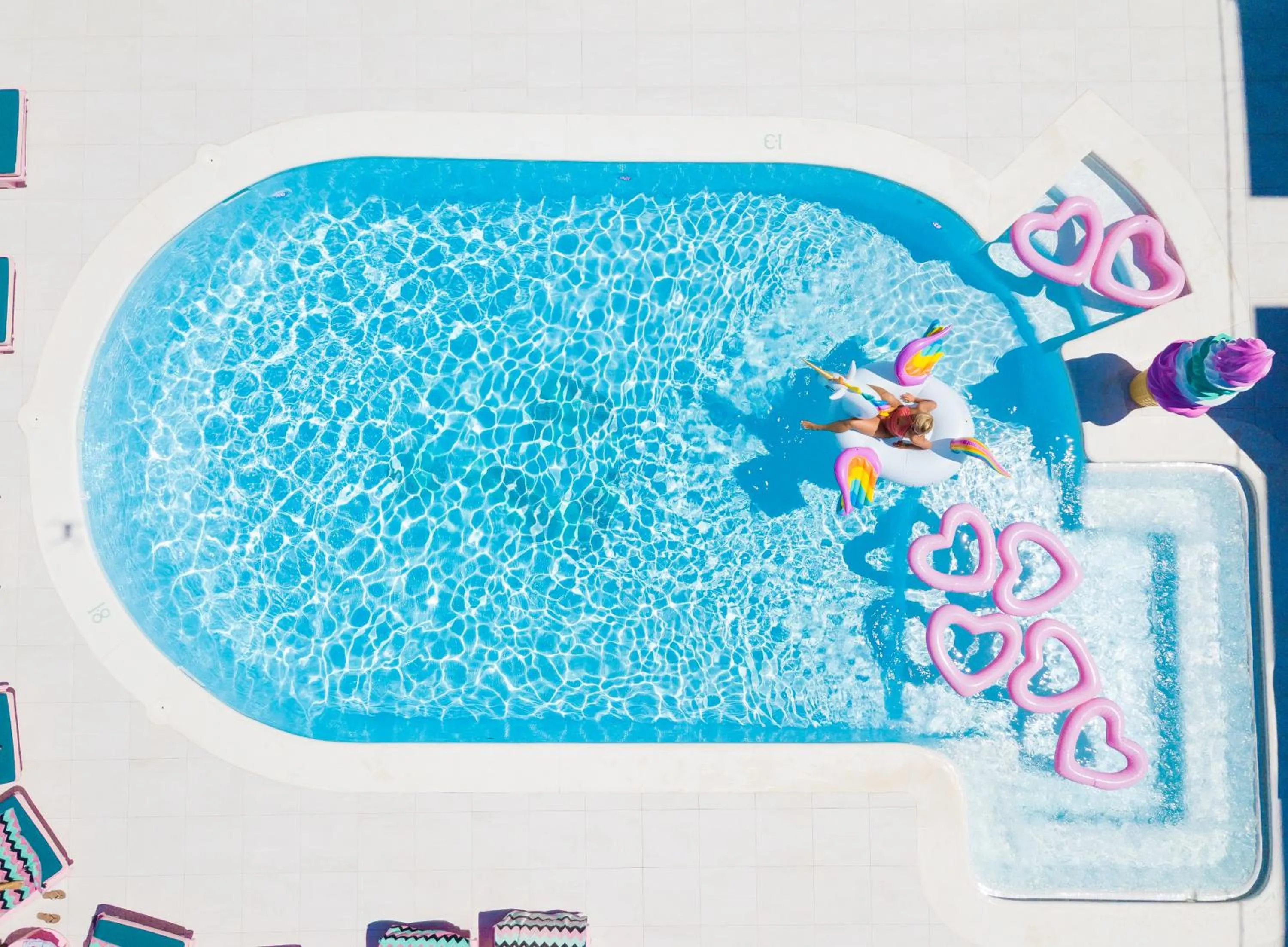 Swimming pool in Wi-Ki-Woo Boutique Hotel