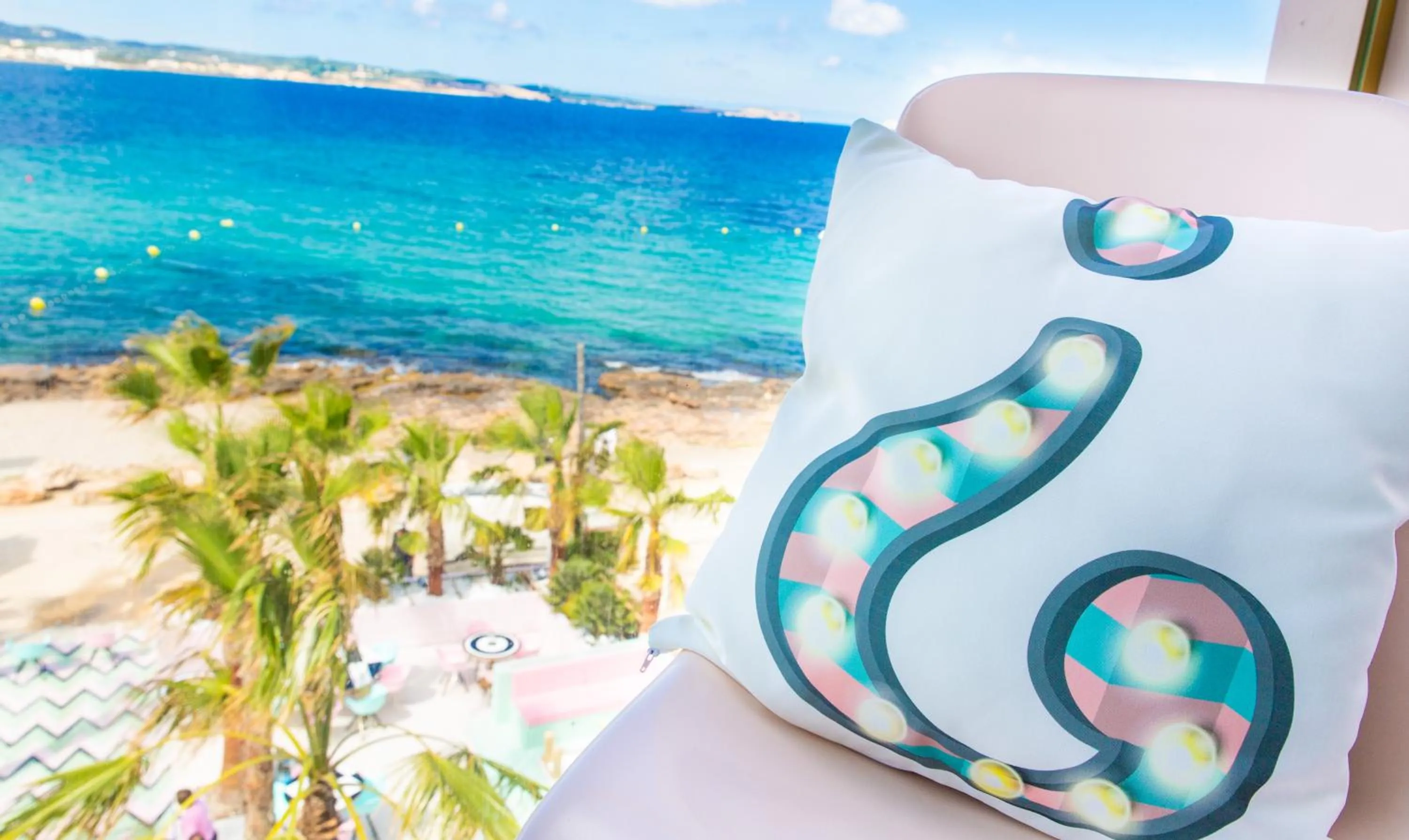 Sea view in Wi-Ki-Woo Boutique Hotel