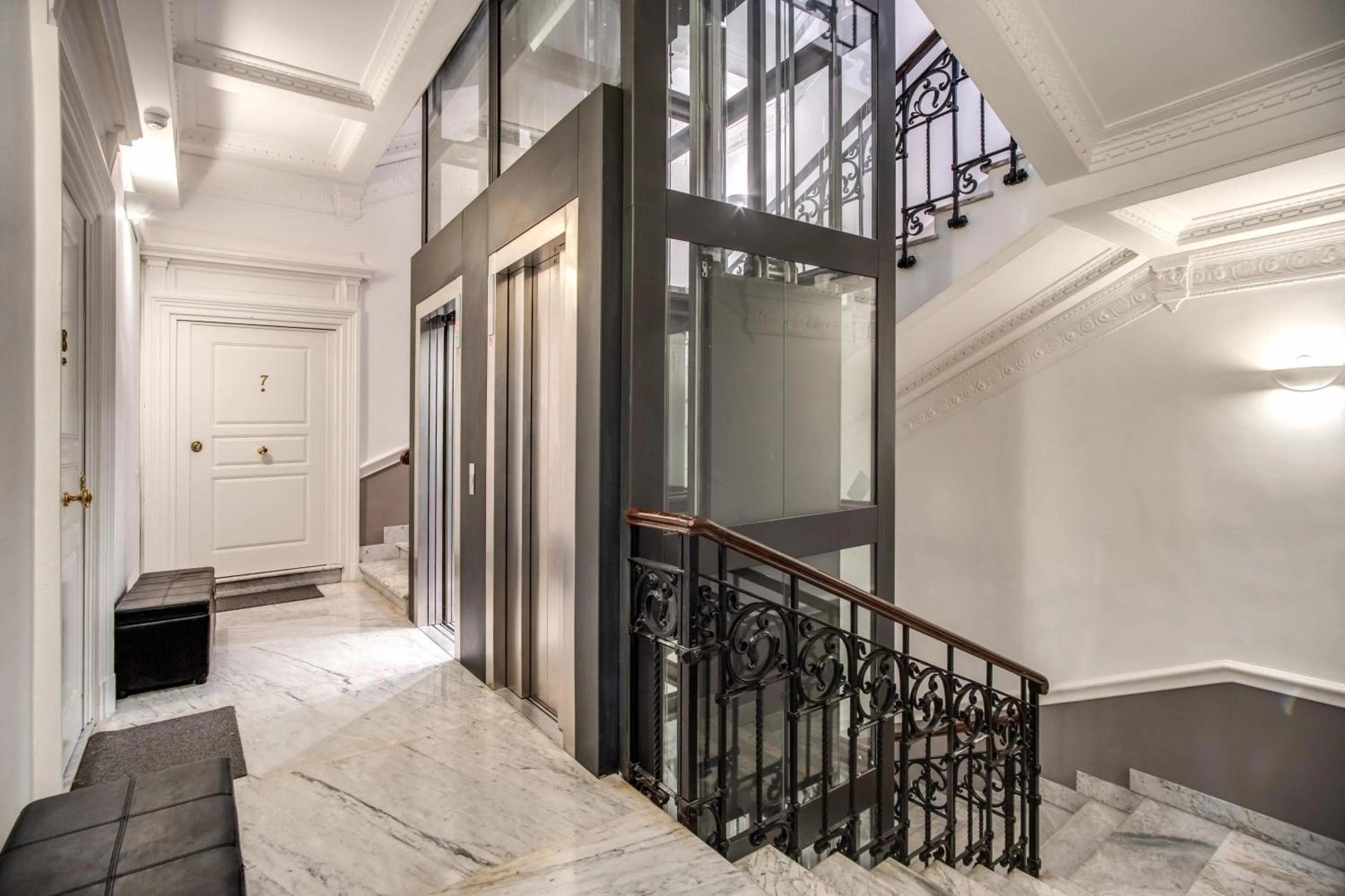 elevator in The Talent Hotel