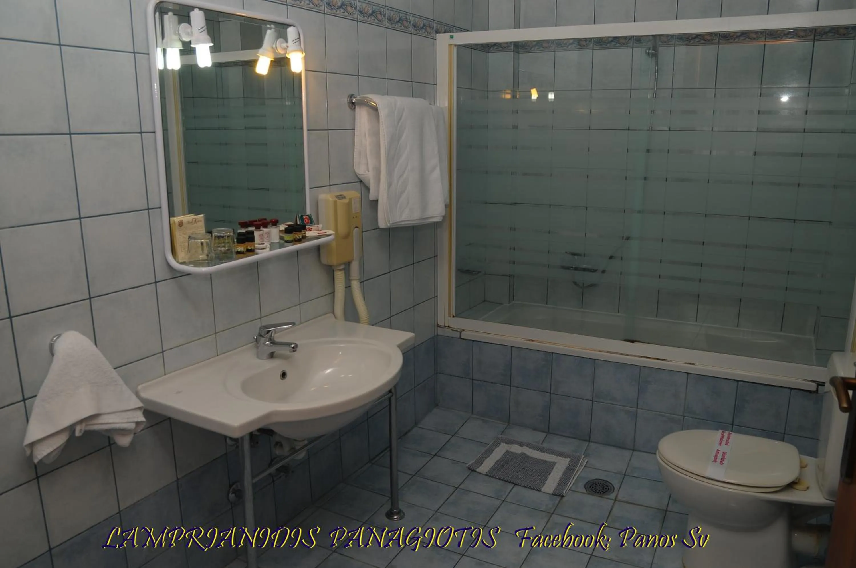 Bathroom in Hotel Kastoria in Kastoria City