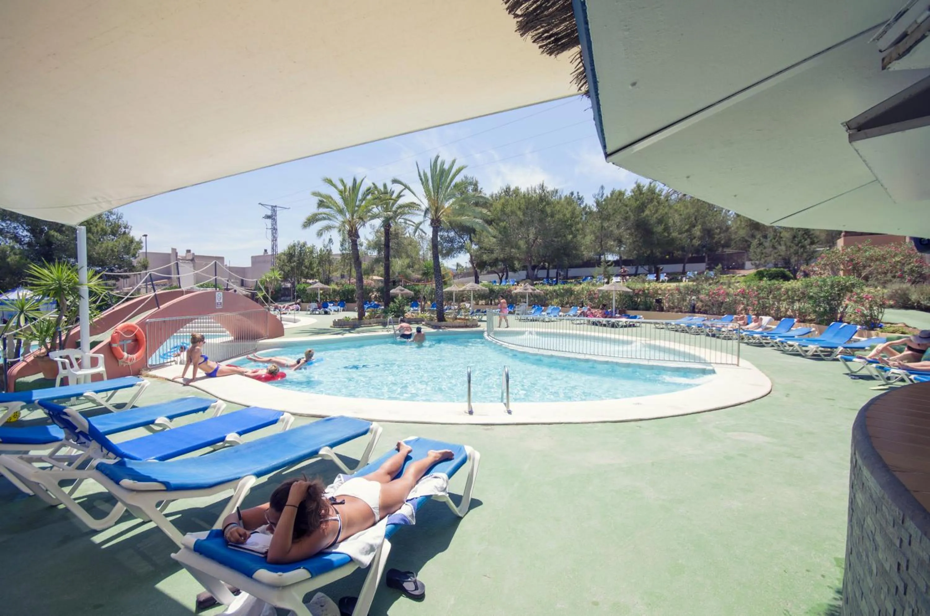 Swimming pool in azuLine Hoteles Mar Amantis & II
