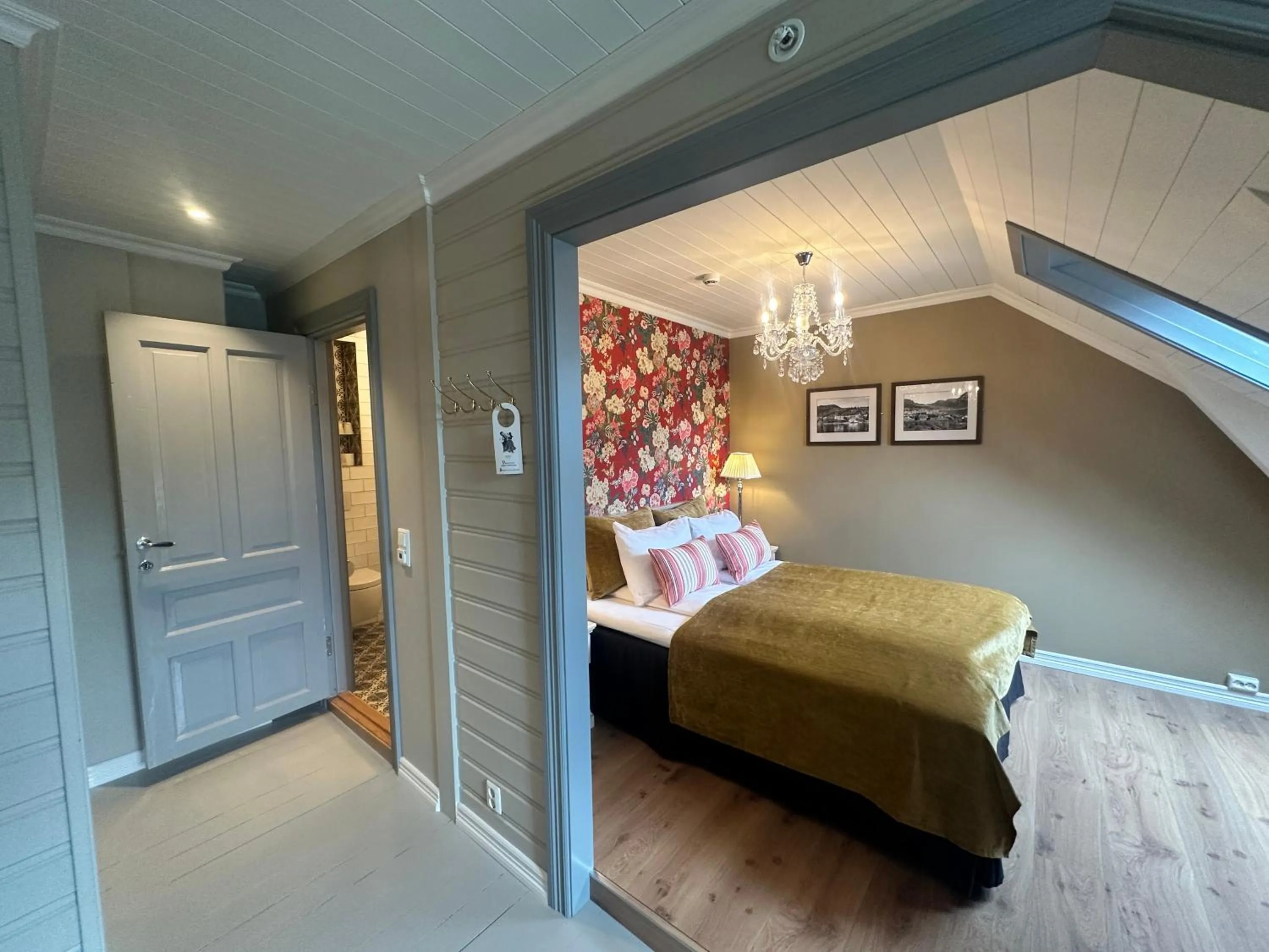 Bed in Hofslund Fjord Hotel