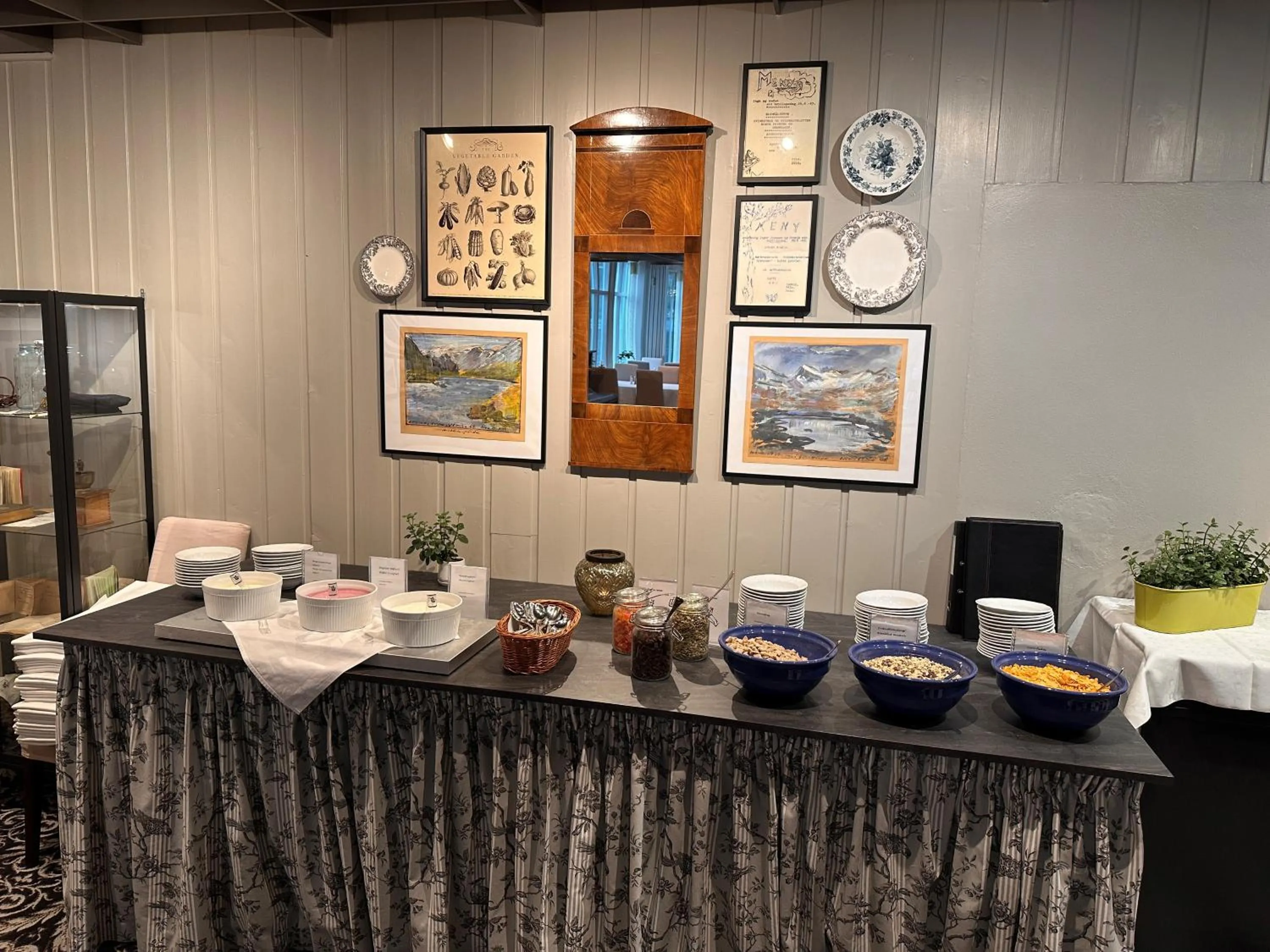 Breakfast in Hofslund Fjord Hotel