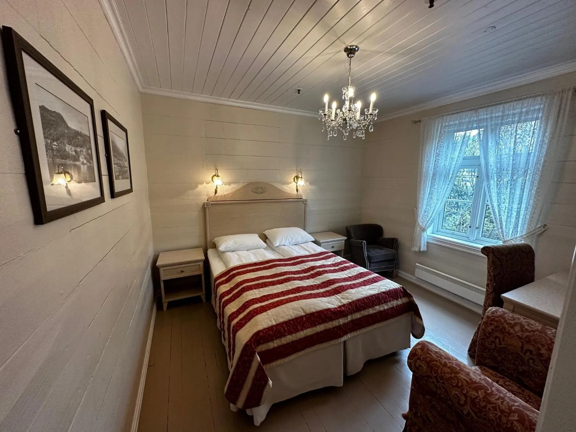 Hofslund Fjord Hotel