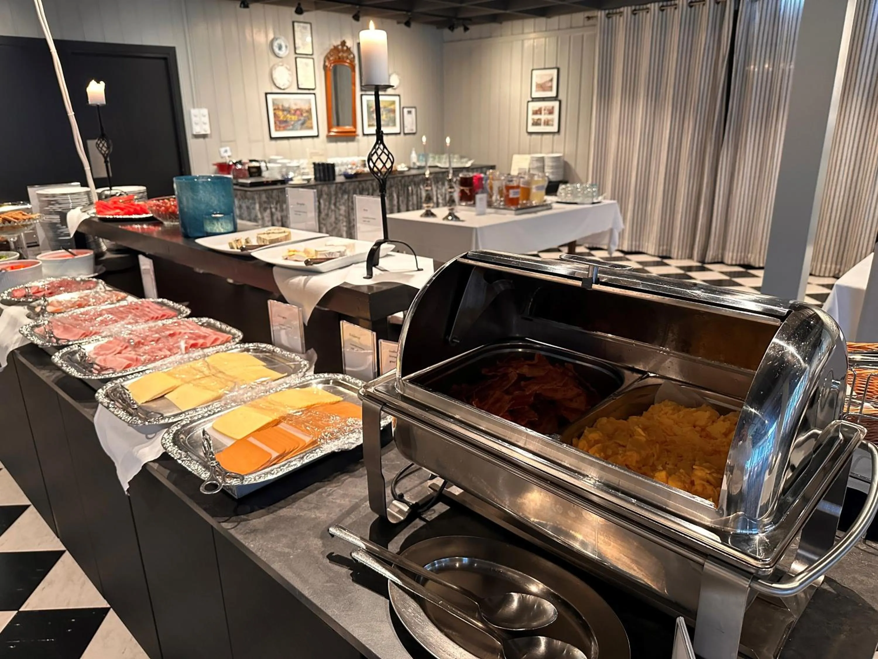 Breakfast in Hofslund Fjord Hotel