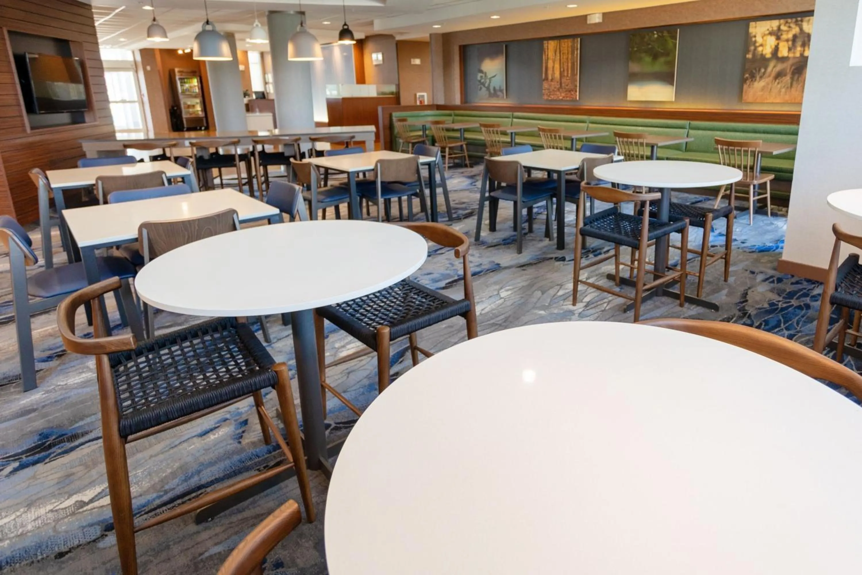 Restaurant/places to eat in Fairfield Inn & Suites by Marriott Athens I-65