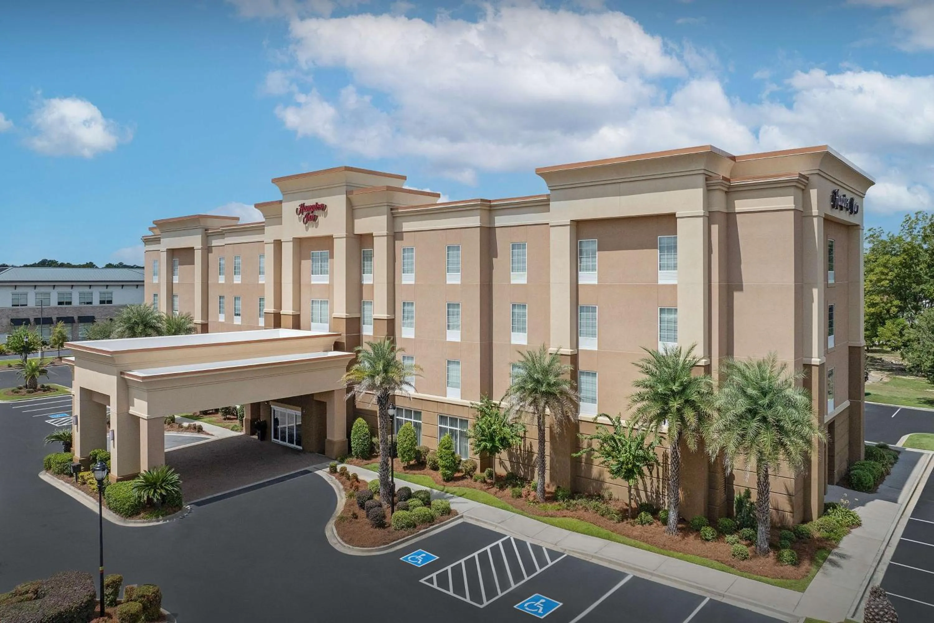 Property building in Hampton Inn Statesboro