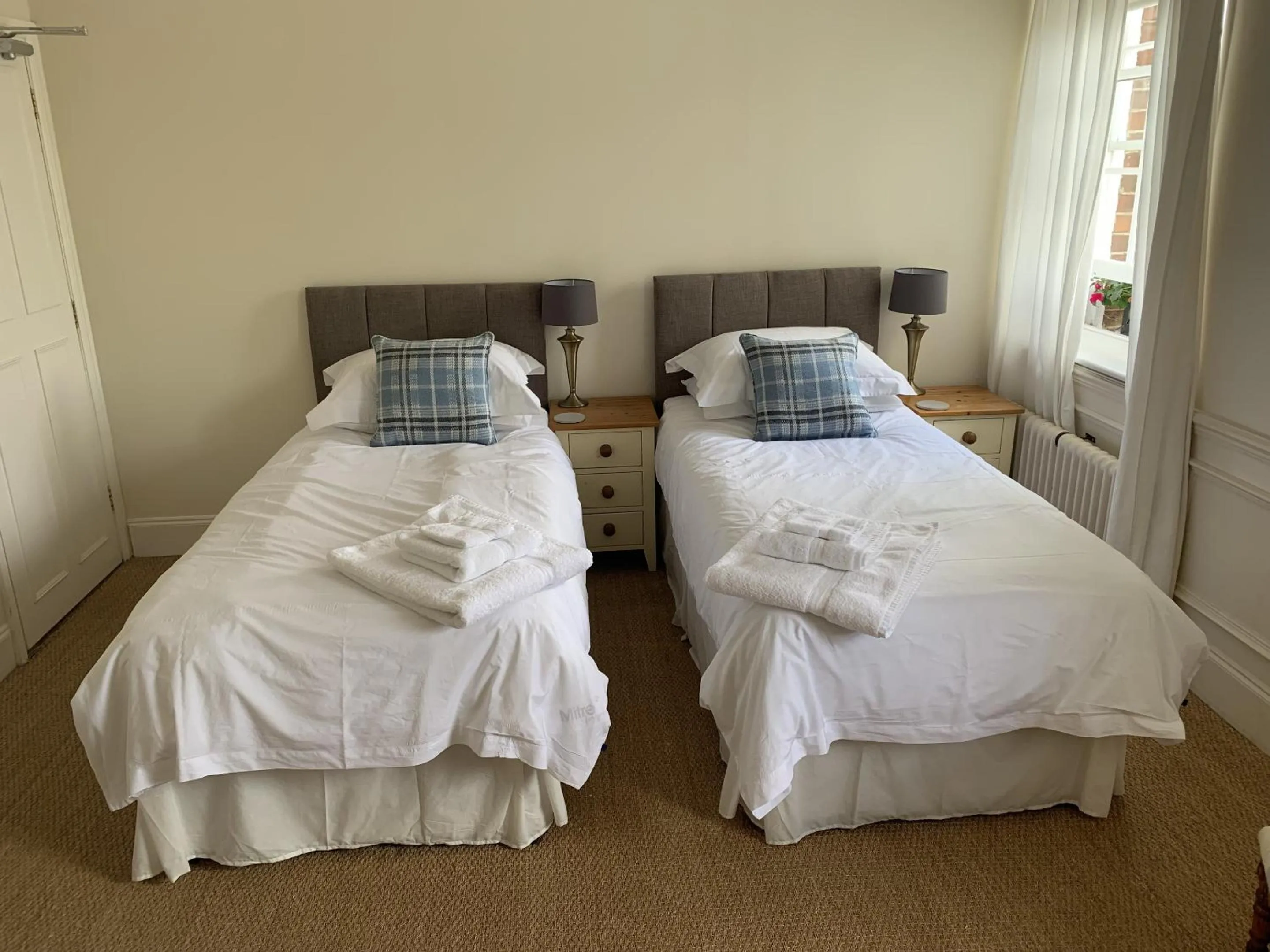 Bedroom in The Star and Garter