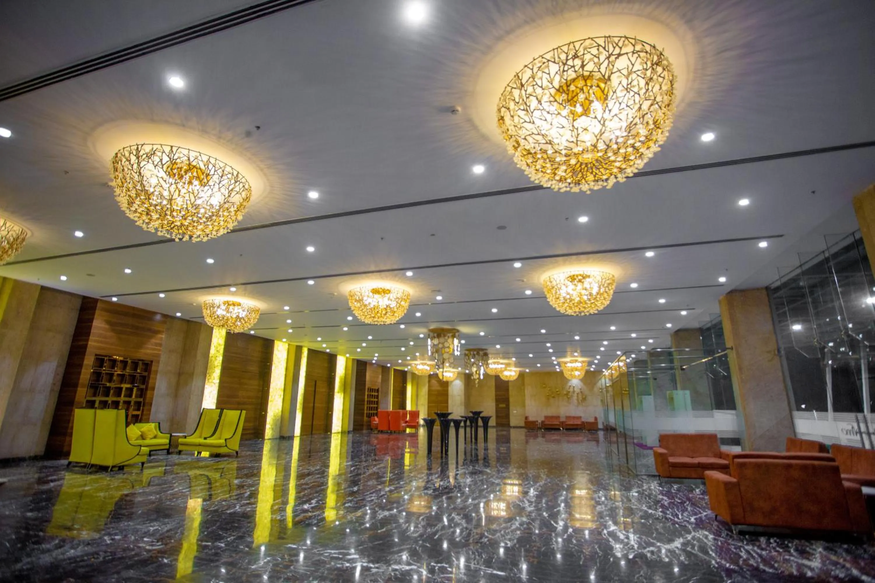Lobby or reception in Citadel Hotel By Vinnca