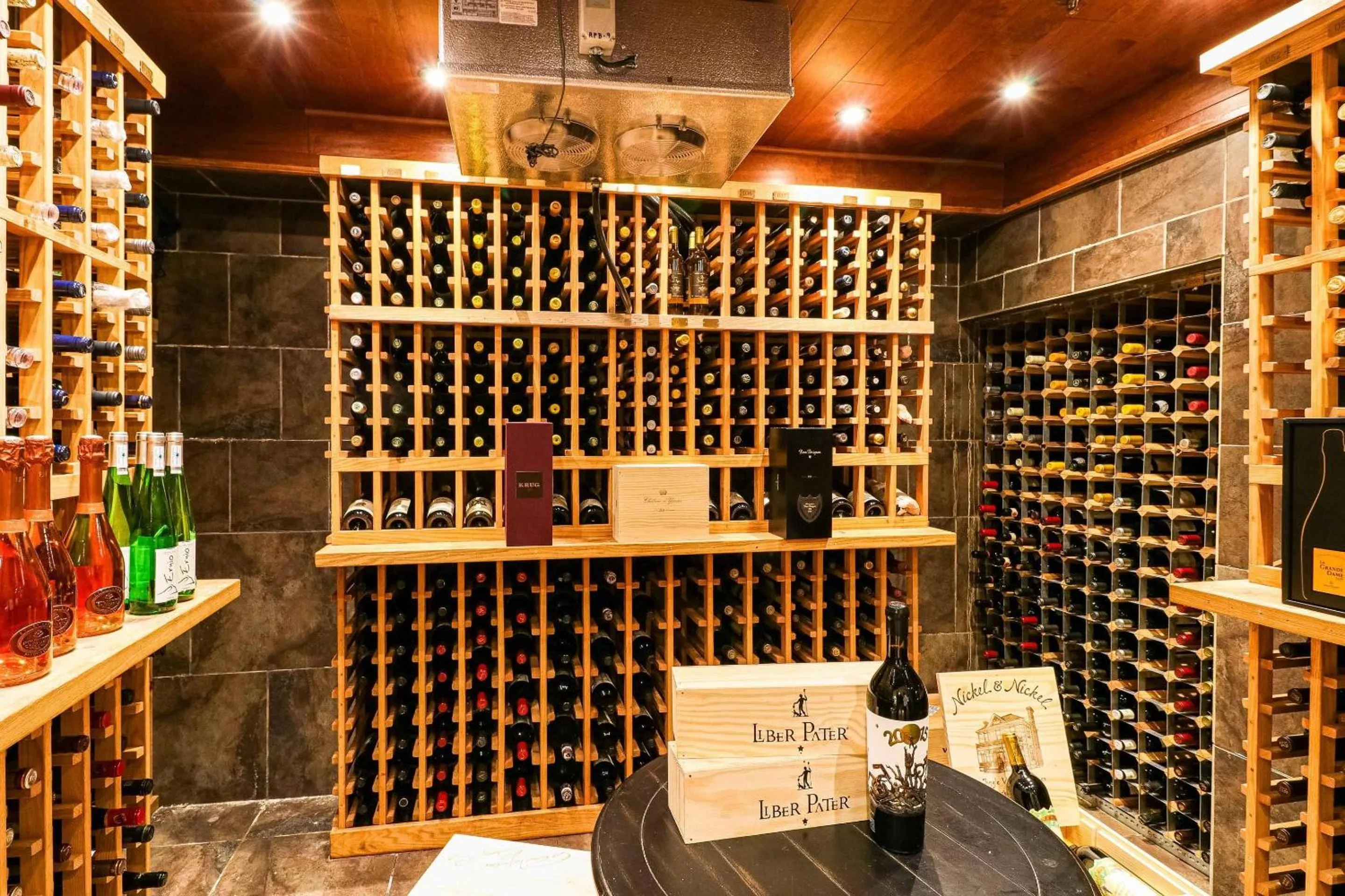 Restaurant/places to eat in The Peacock Inn, an Ascend Collection Hotel