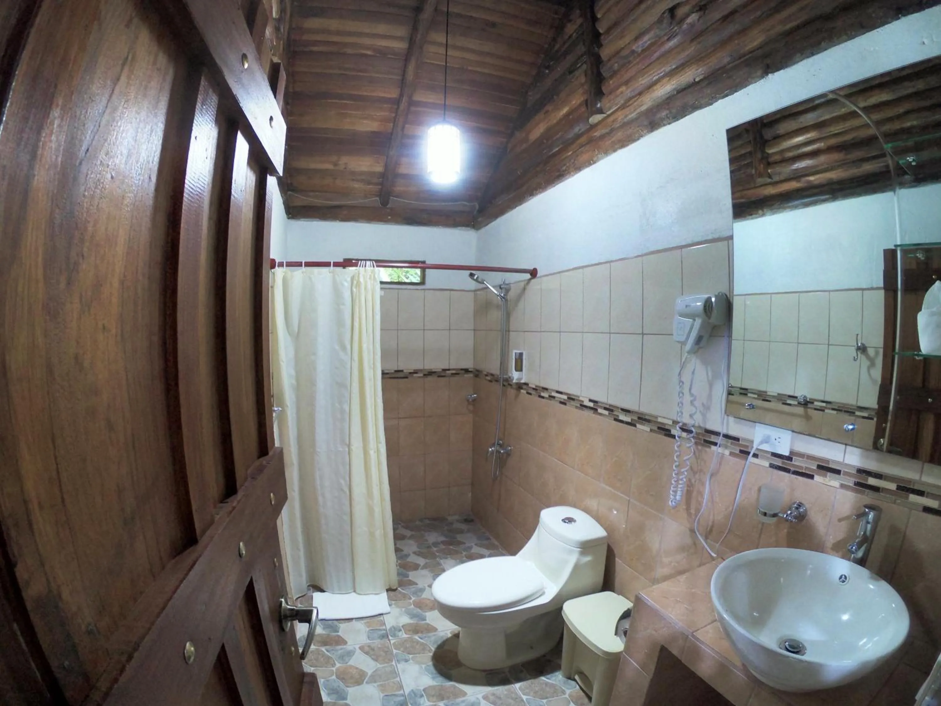Bathroom in Arenal Oasis Eco Lodge & Wildlife Refuge