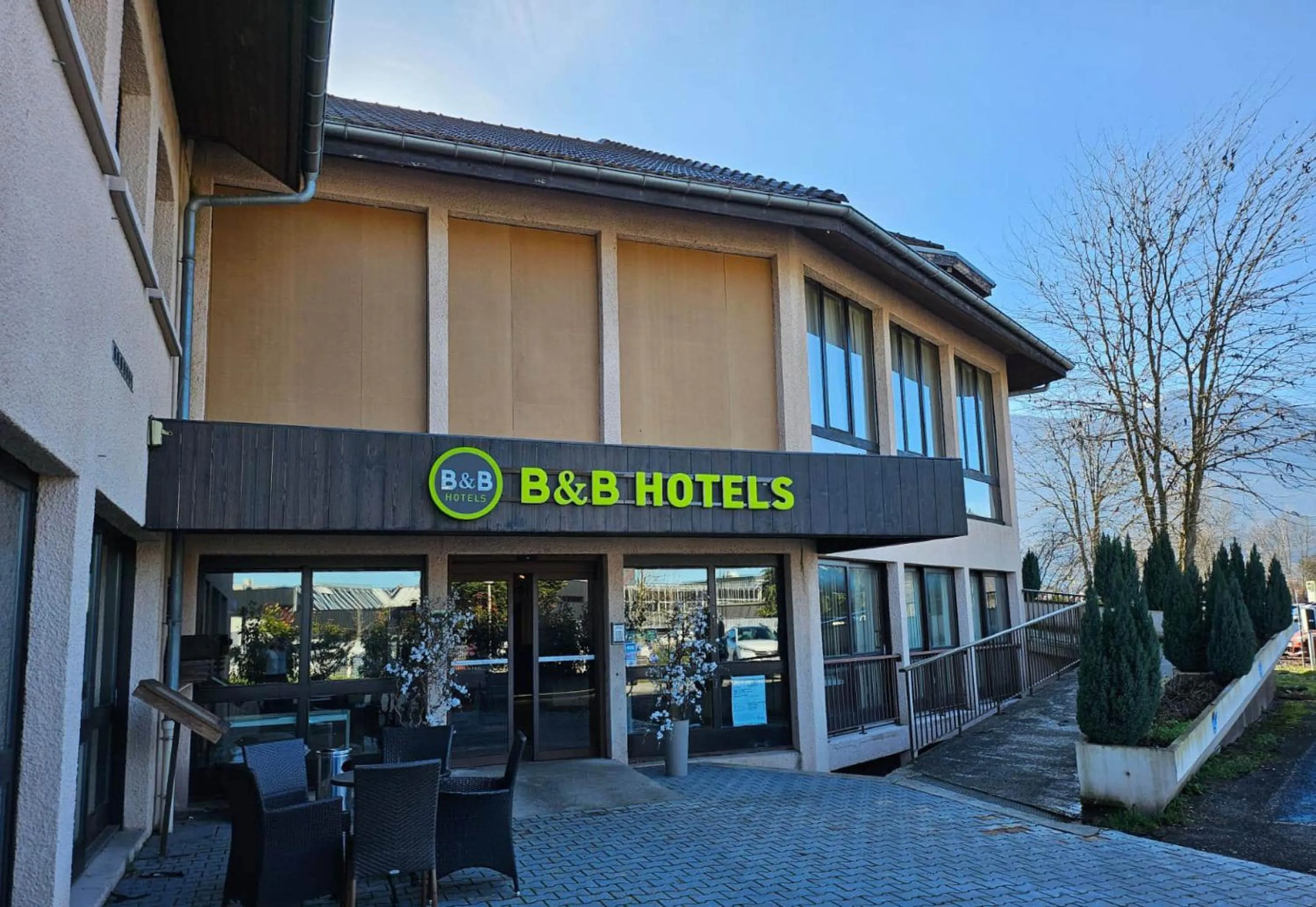 Property building in B&B HOTEL Saint-Pierre-en-Faucigny Bonneville