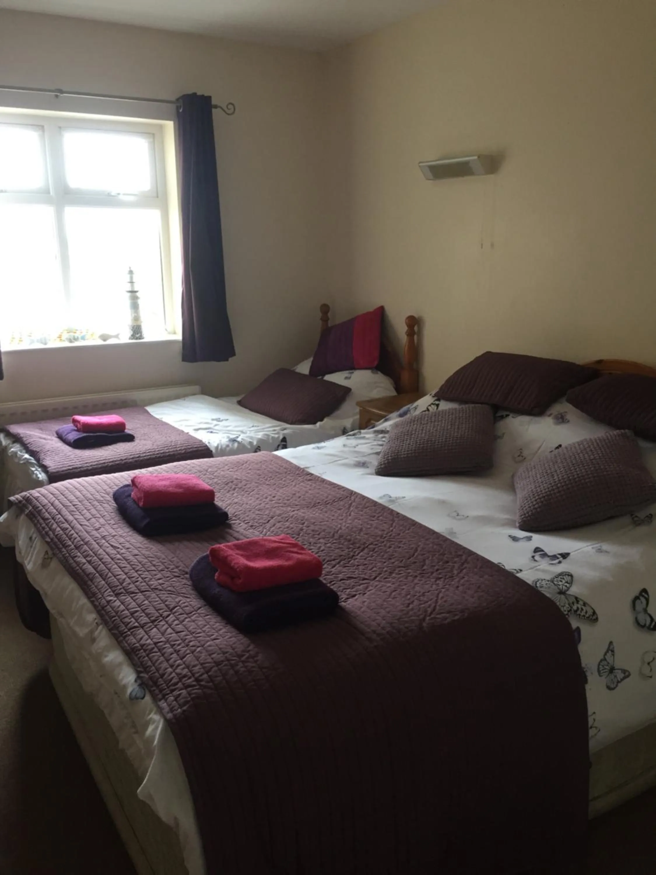 Bedroom, Bed in Causeway tavern bed & breakfast