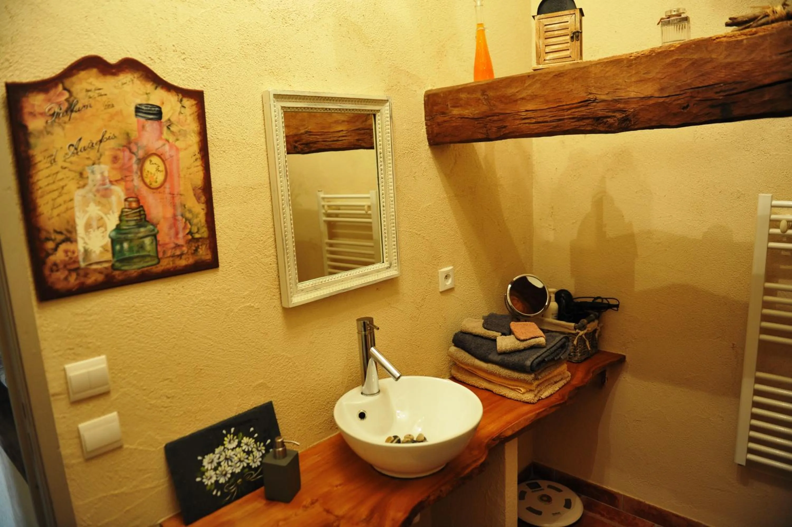 Bathroom in Chambres d'Hôtes Le Puits d'Amour