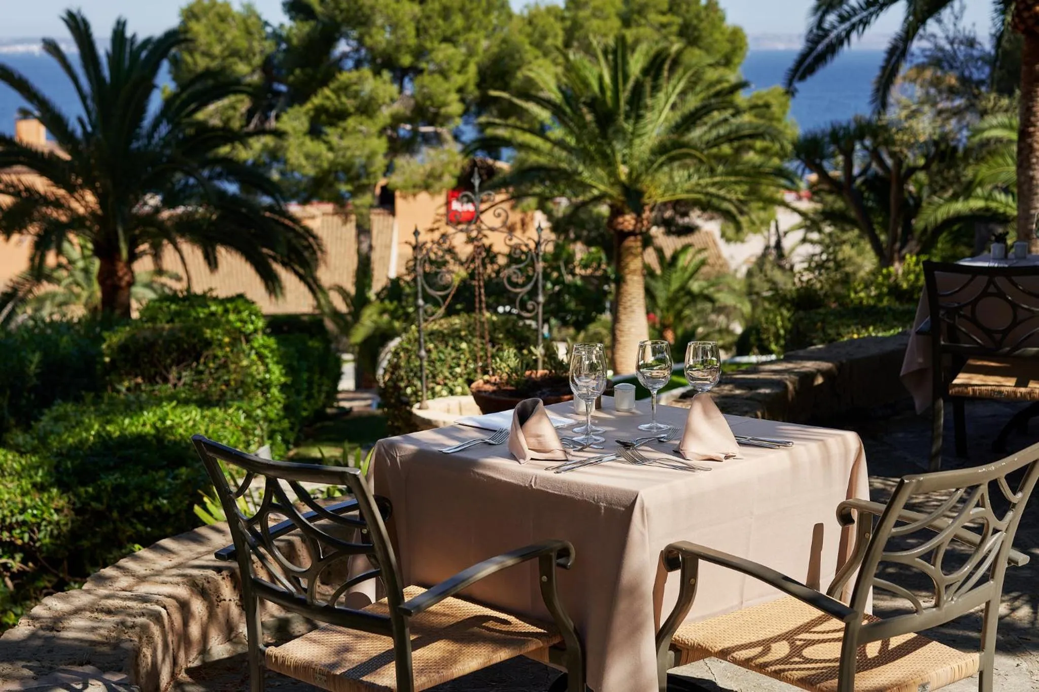 Restaurant/places to eat in Bonanza Park Hotel by Olivia Hotels Collection