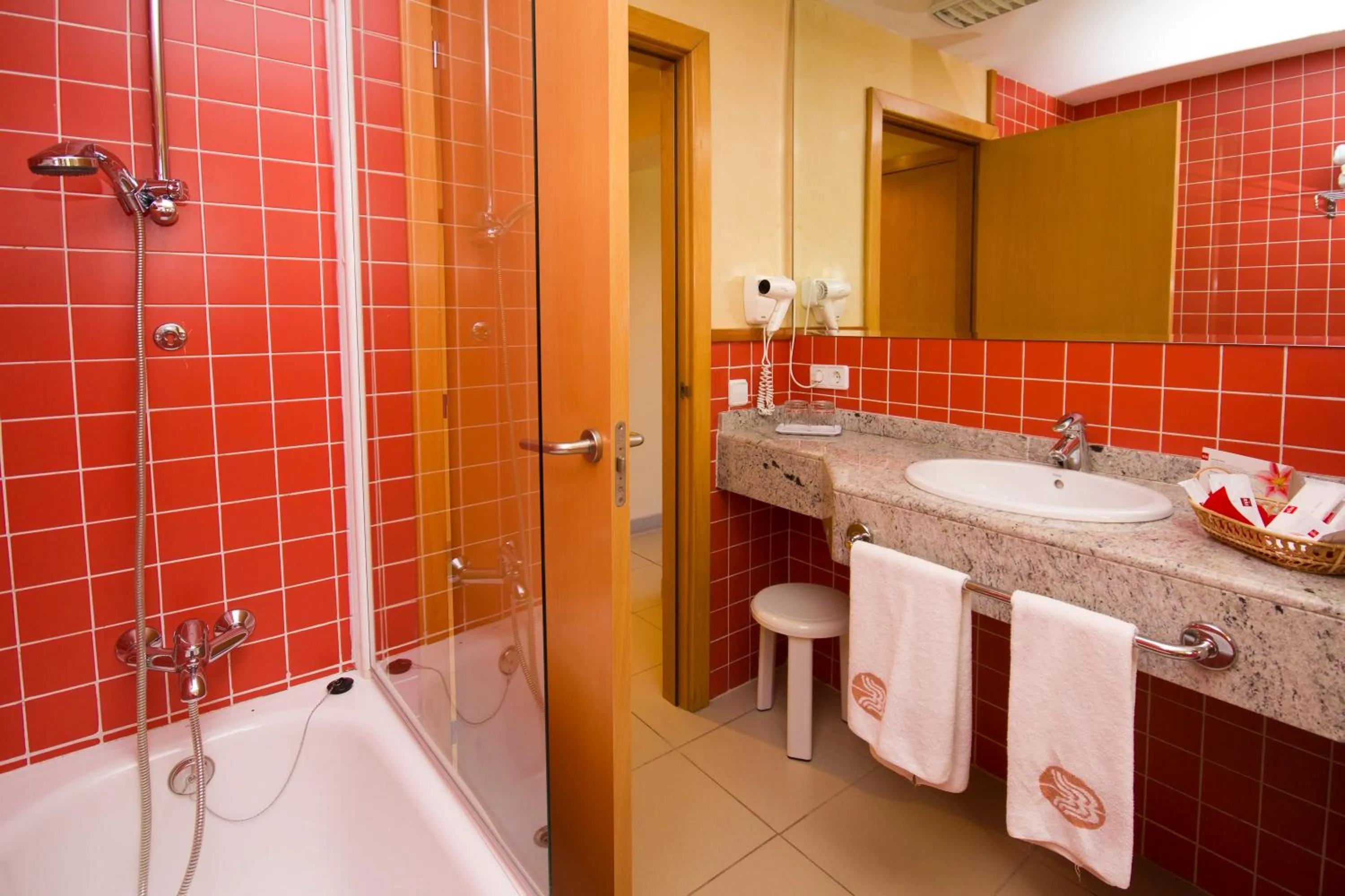 Bathroom in Bonanza Park Hotel by Olivia Hotels Collection