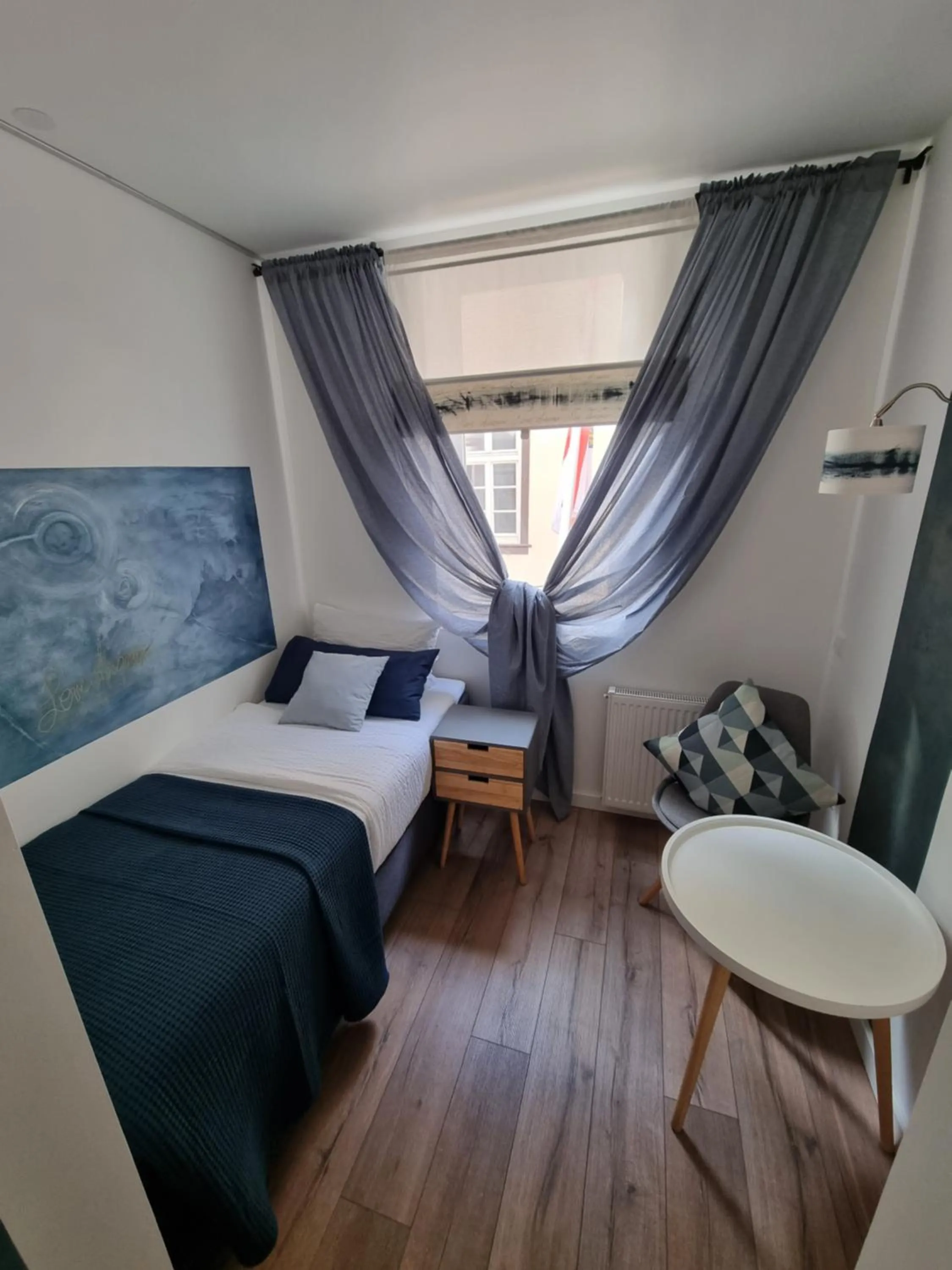 Photo of the whole room in Hotel Zur Post