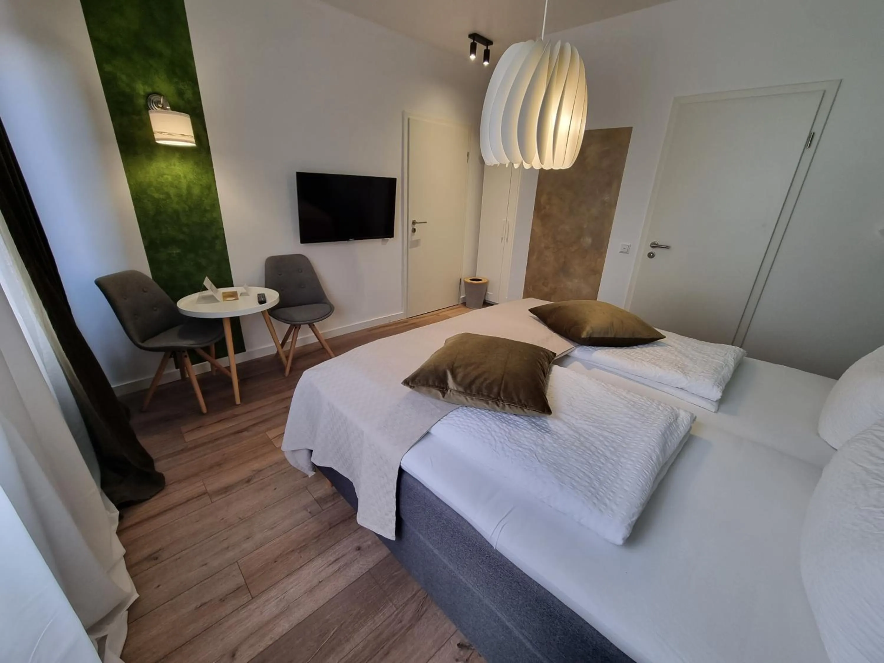 Photo of the whole room in Hotel Zur Post