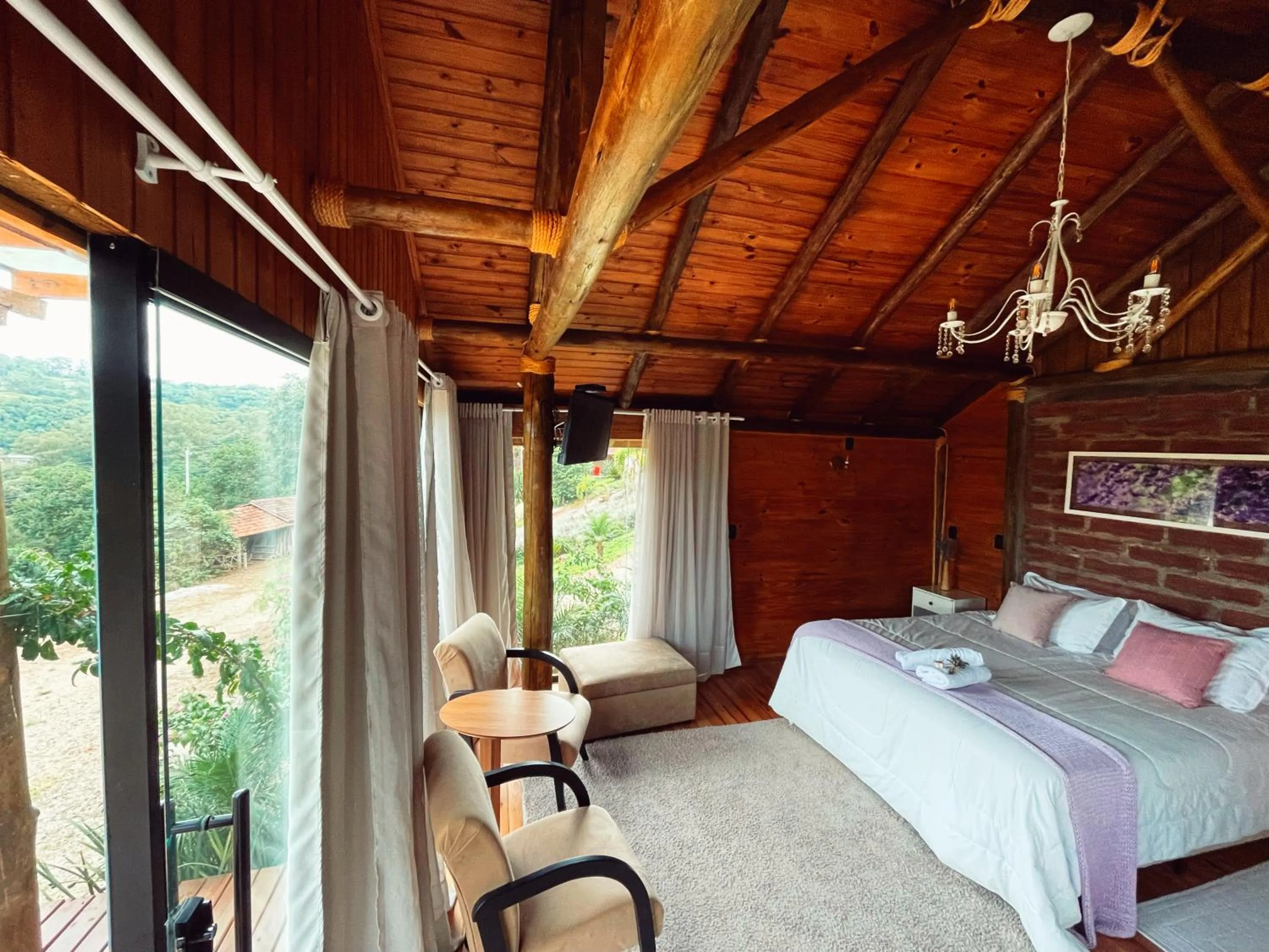 View (from property/room), Bed in Afeto Pousada