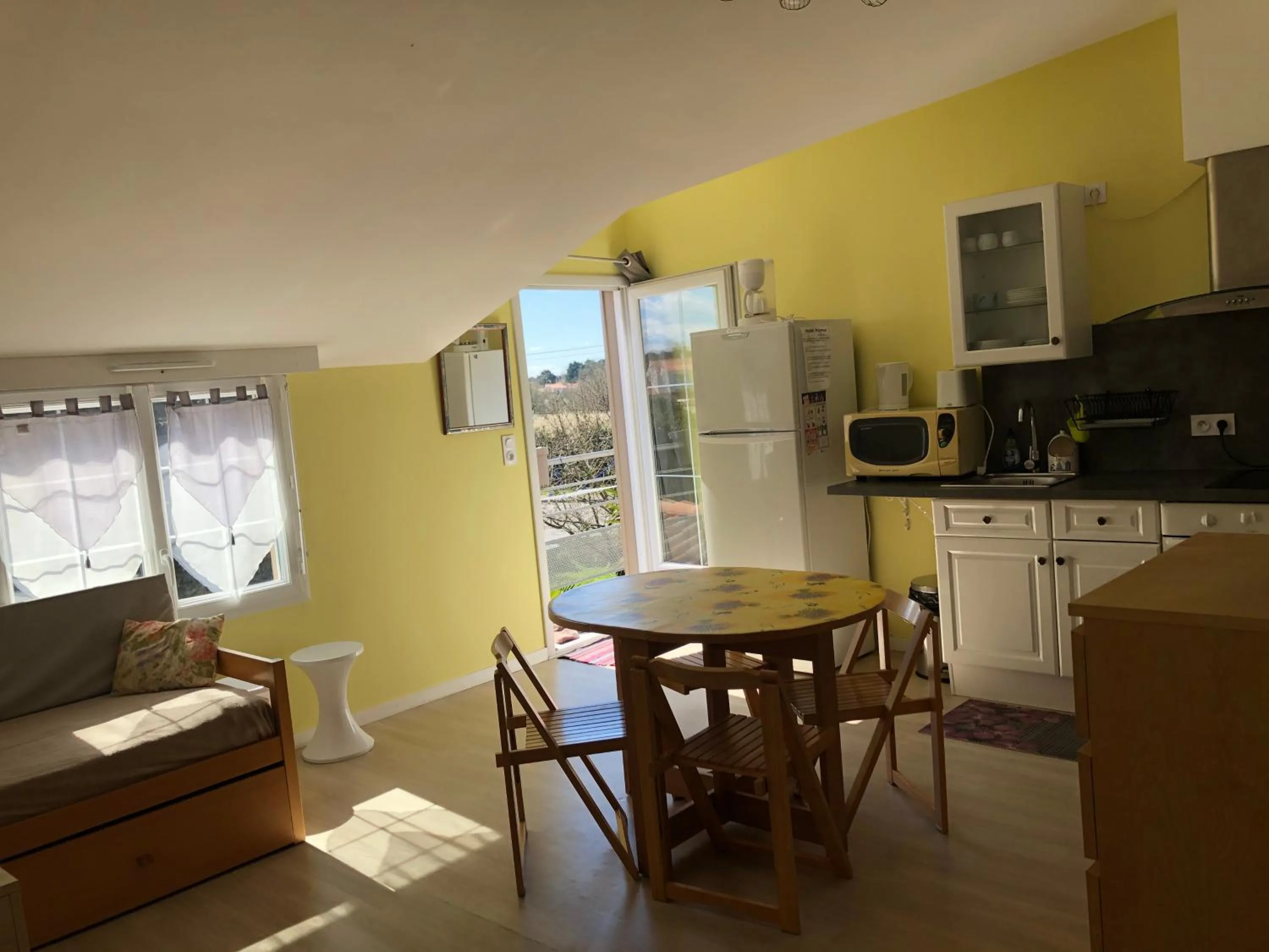 One-Bedroom Apartment in Olékaté