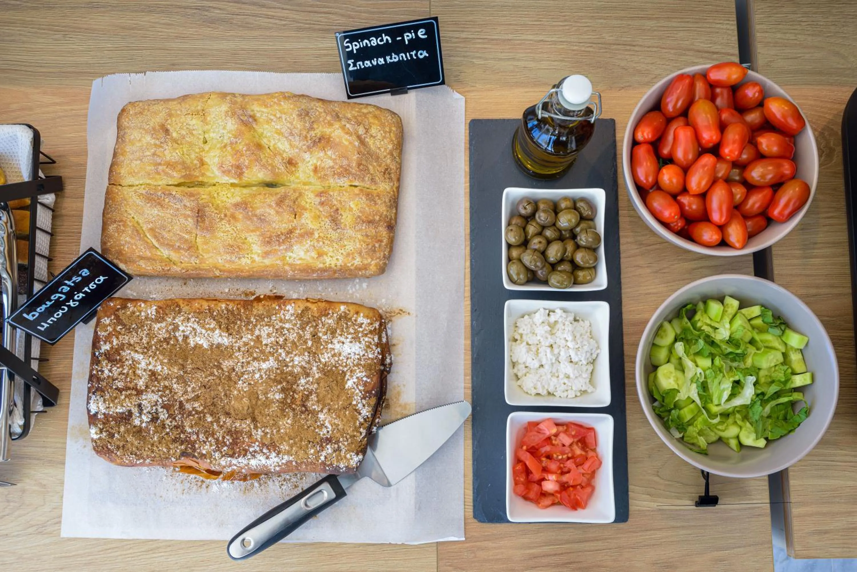 Breakfast in Eloque Simple living space