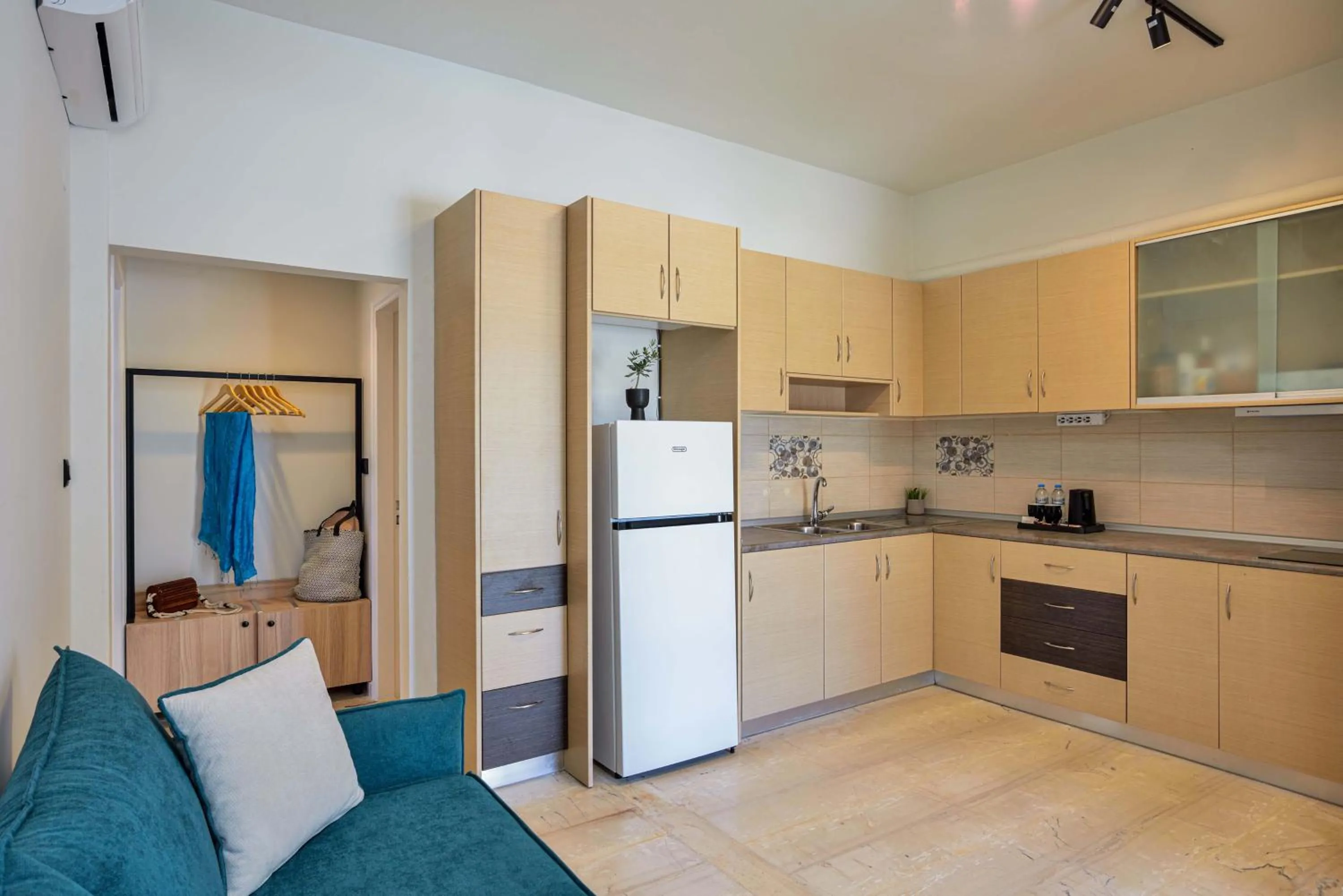 stove in Eloque Simple living space