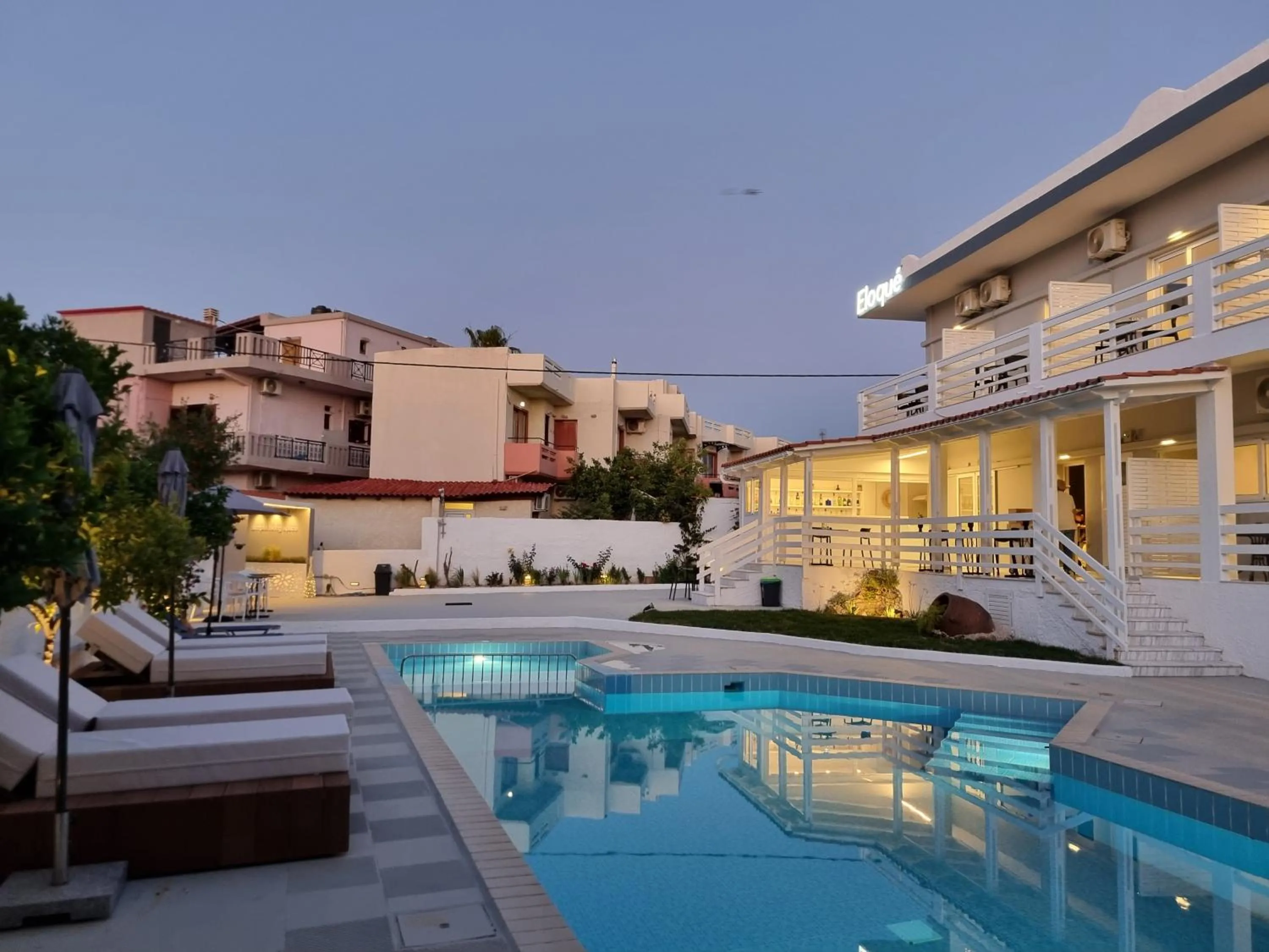 Property building in Eloque Simple living space