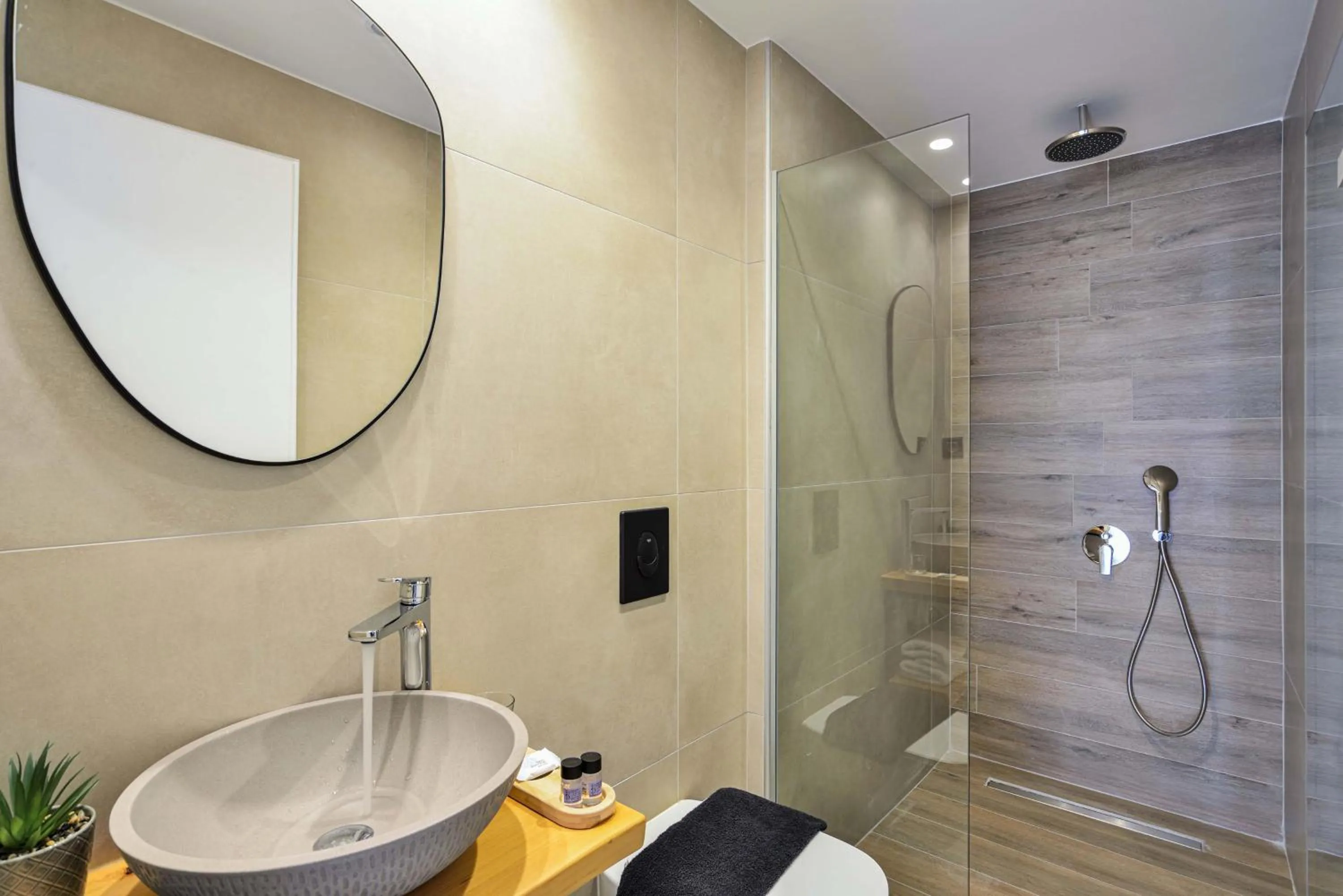 Bathroom in Eloque Simple living space