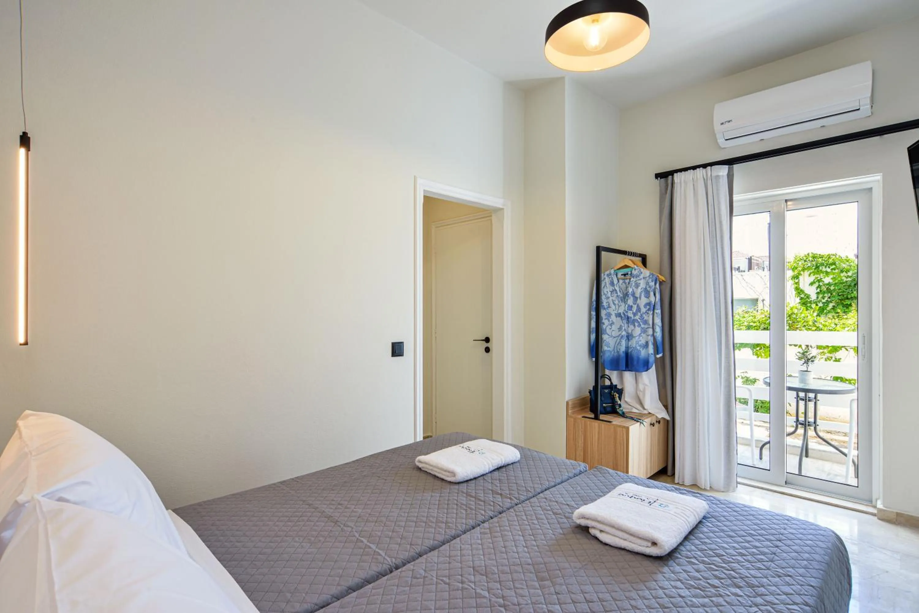 Bed in Eloque Simple living space