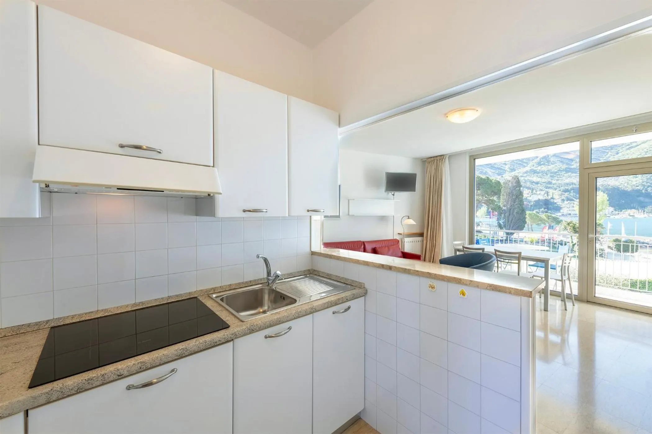 Kitchen or kitchenette in Residence Casa al Sole Apartments