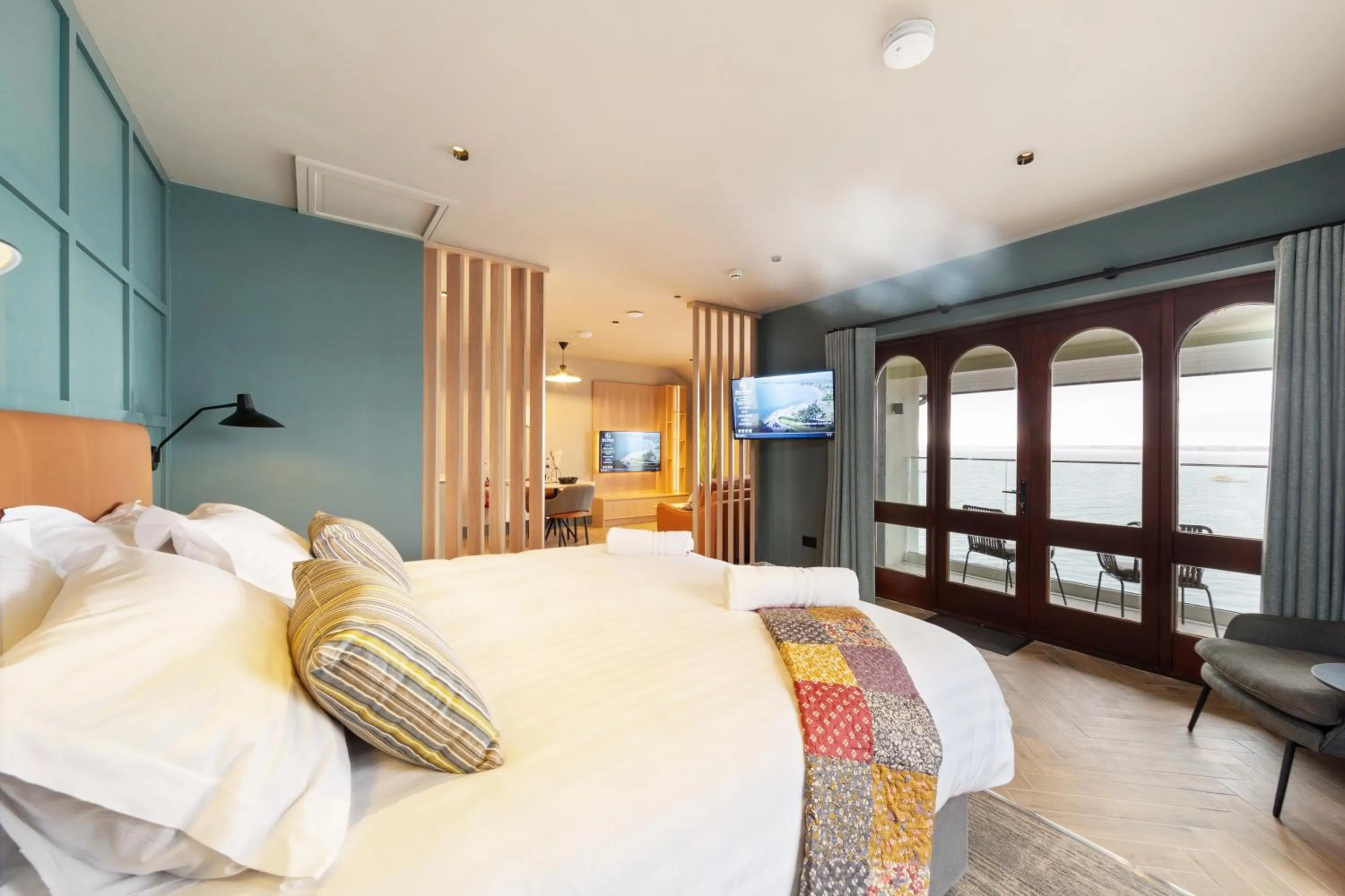 Bedroom, Bed in Gold Coast Resort Dungarvan