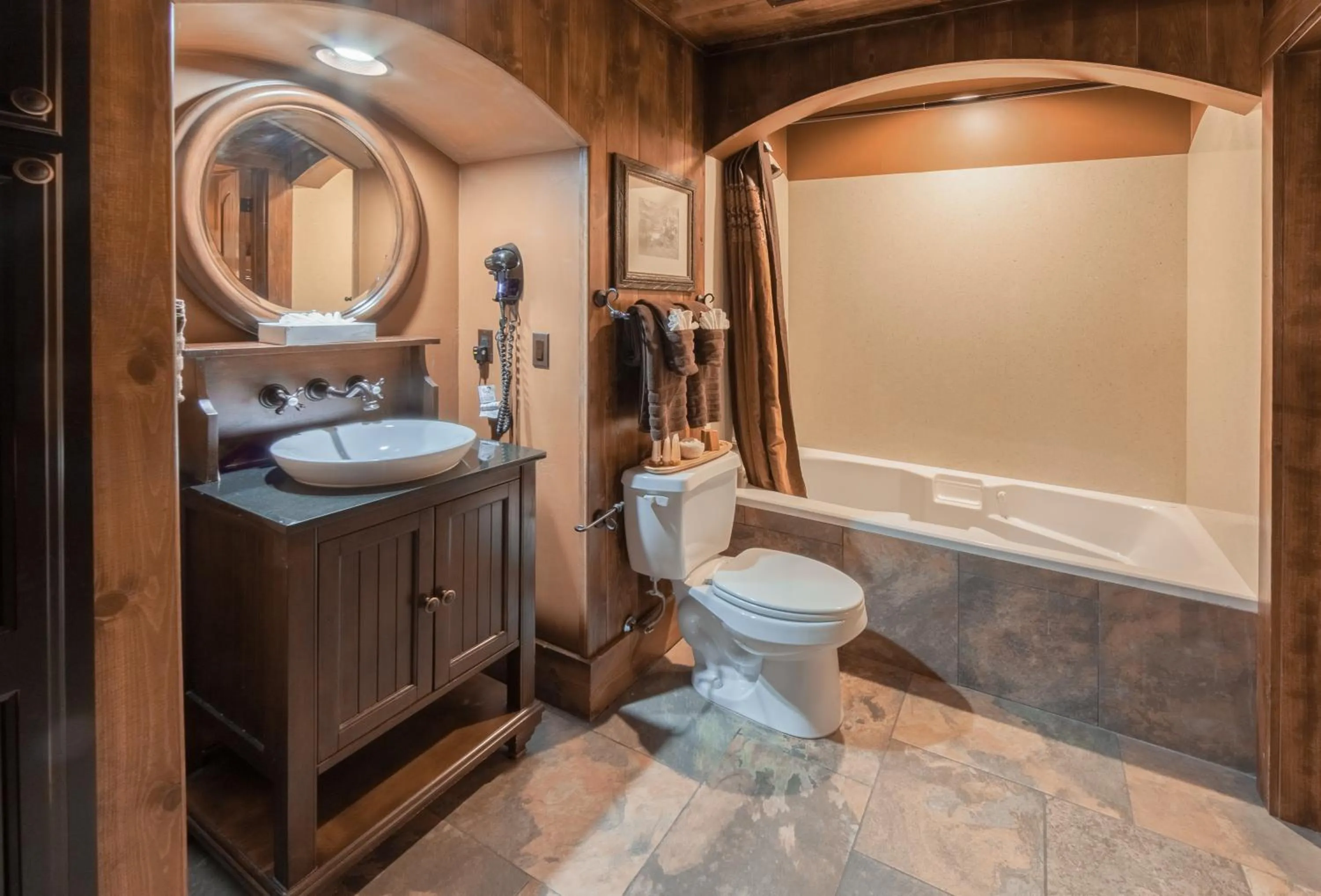 Bathroom in Holiday Inn Club Vacations - David Walley's Resort