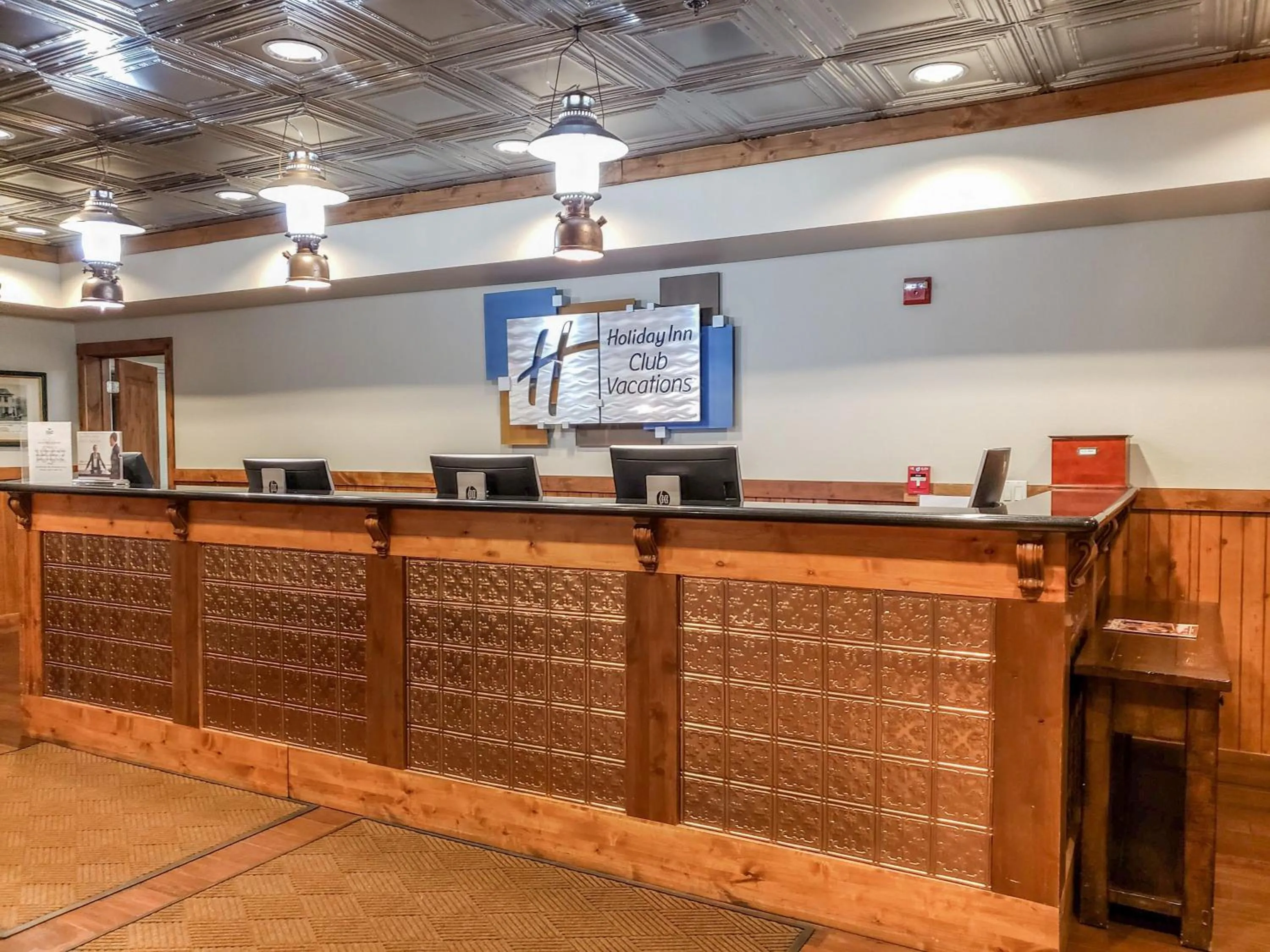 Property building in Holiday Inn Club Vacations - David Walley's Resort