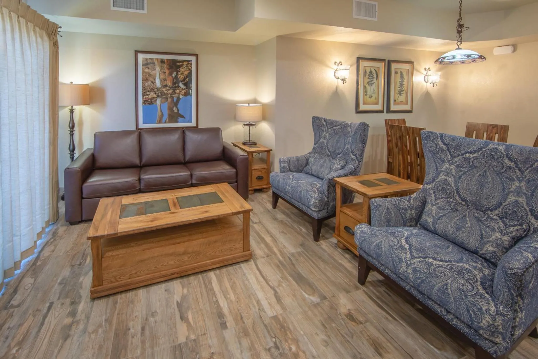 Photo of the whole room in Holiday Inn Club Vacations - David Walley's Resort