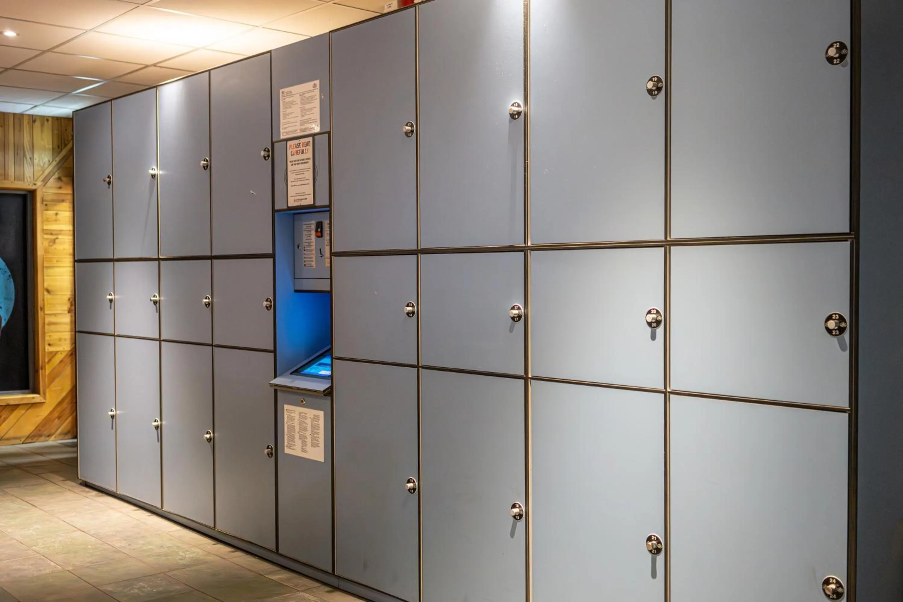 microwave in St Christopher's Inn Shepherd's Bush