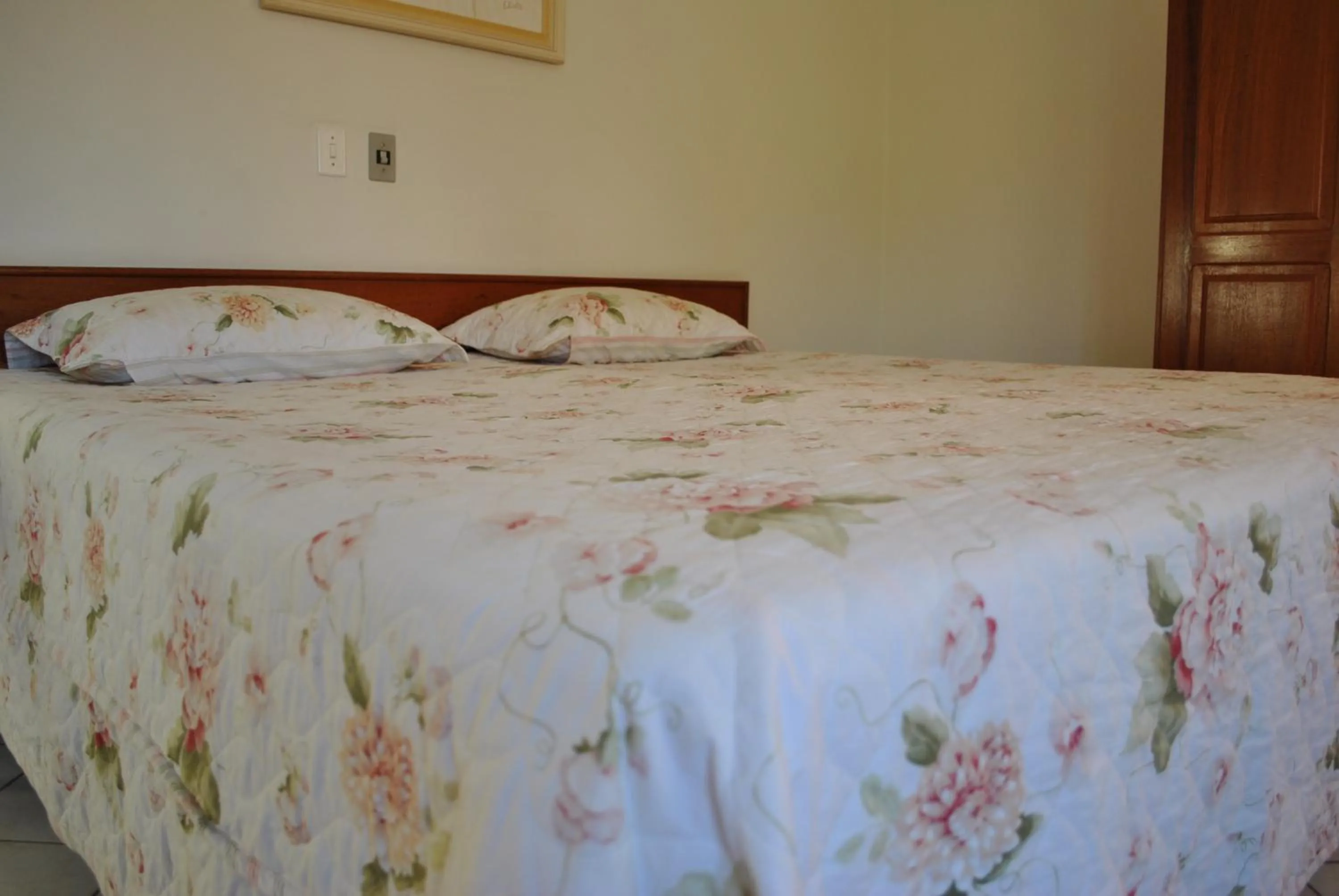 Bed in Residencial Sol e Mar de Floripa