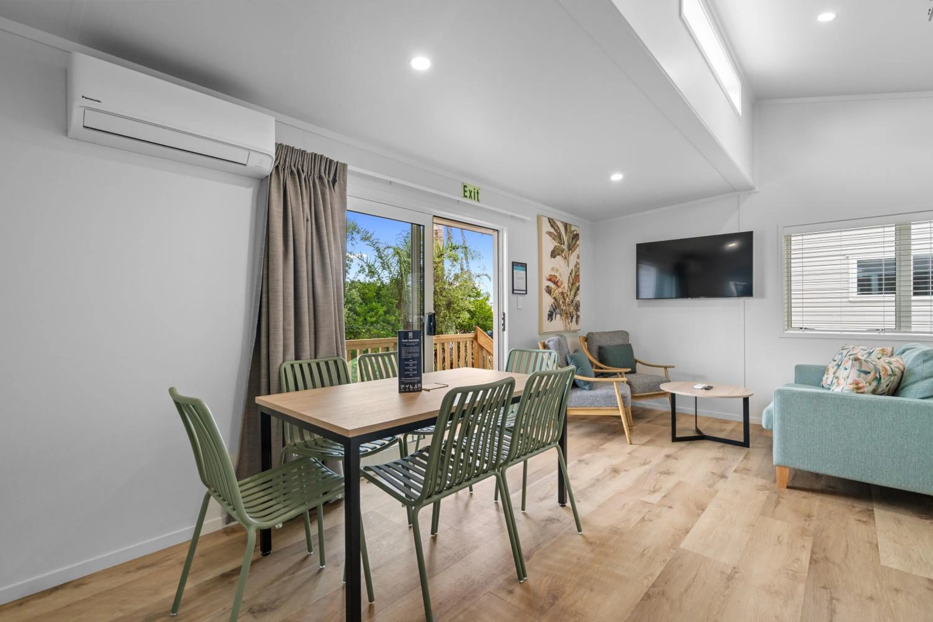 Dining area in Tasman Holiday Parks - Beachaven