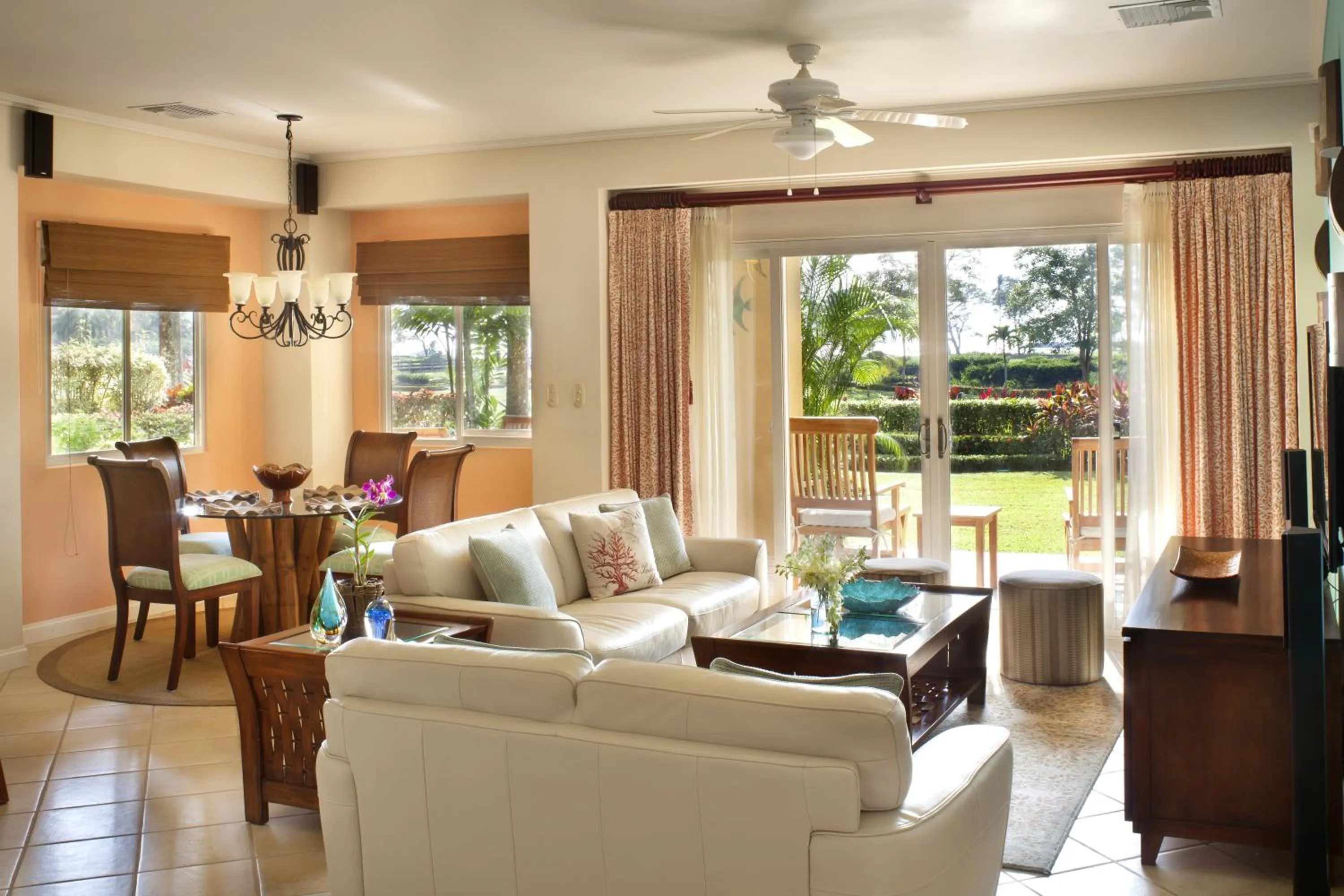 Living room in Stay In CR Los Sueños Condos