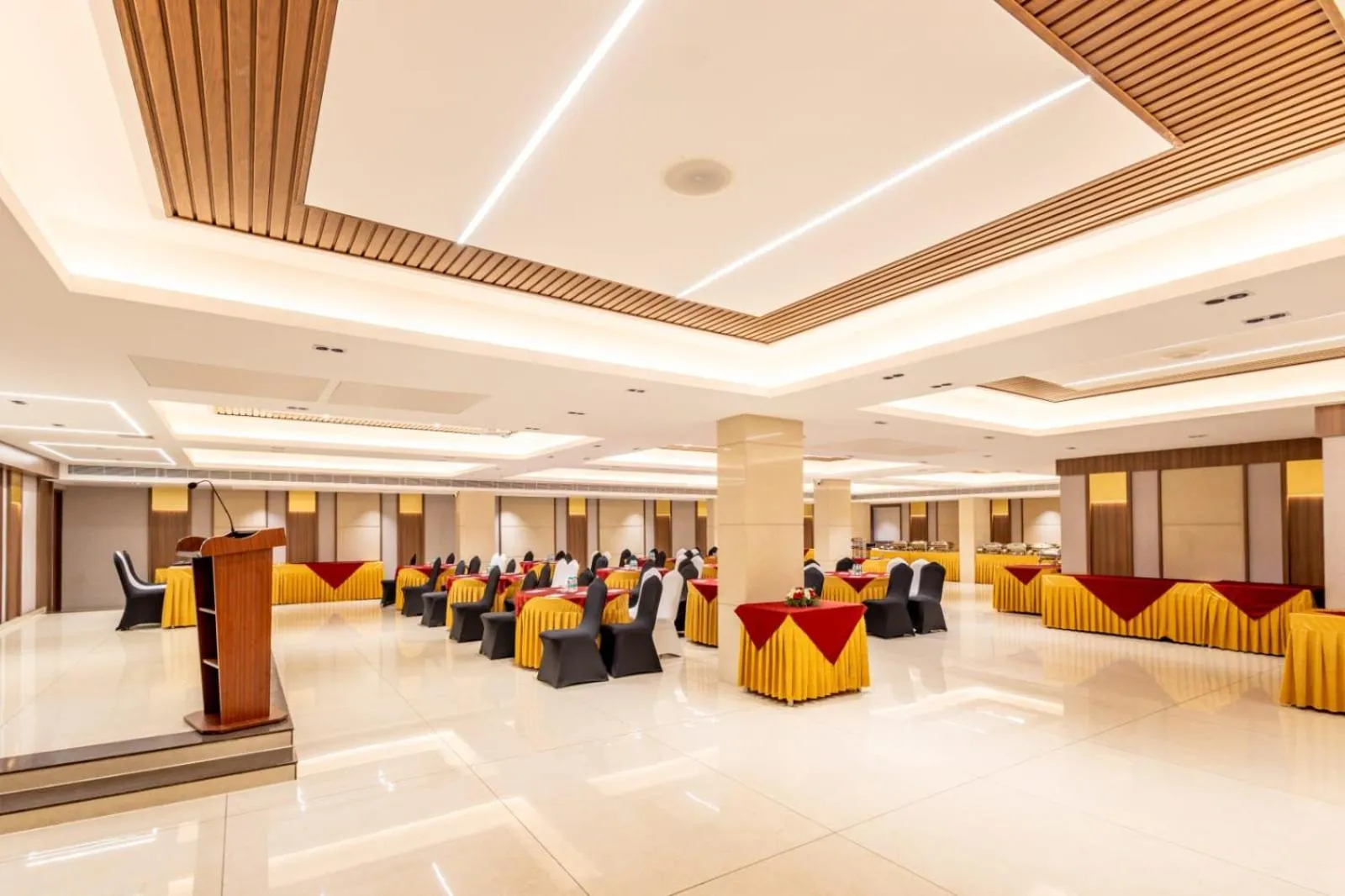 Banquet/Function facilities in S Hotels Chennai